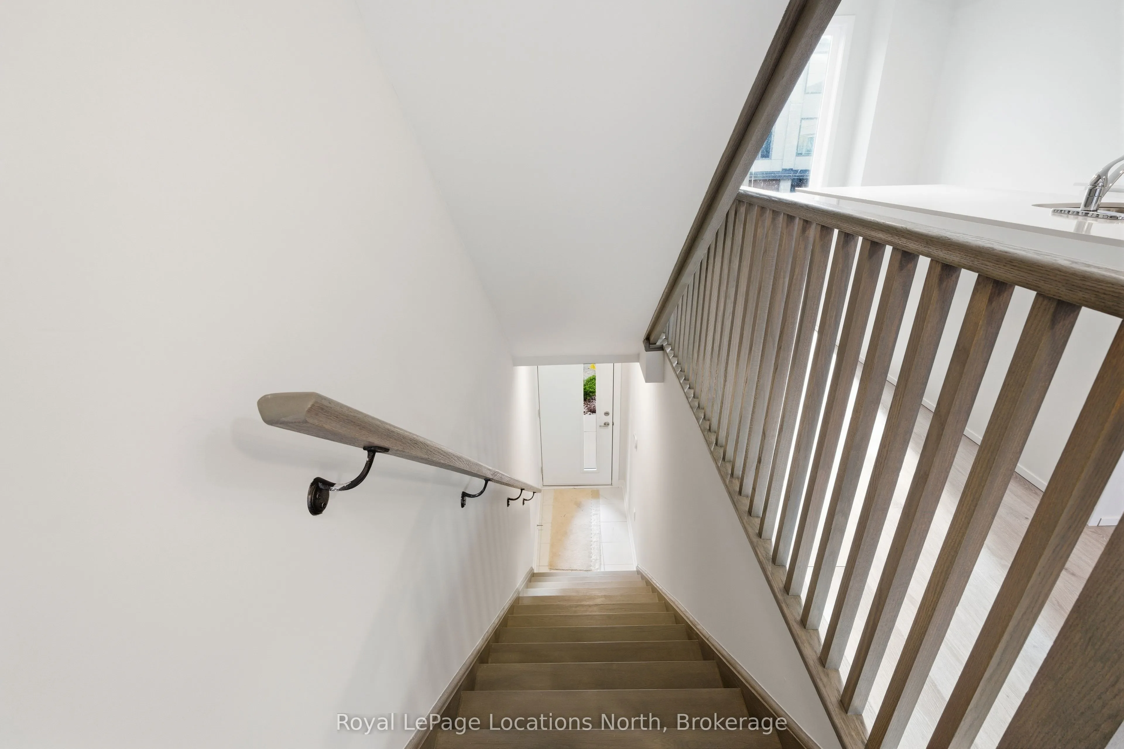 42 Winters Crescent, #42