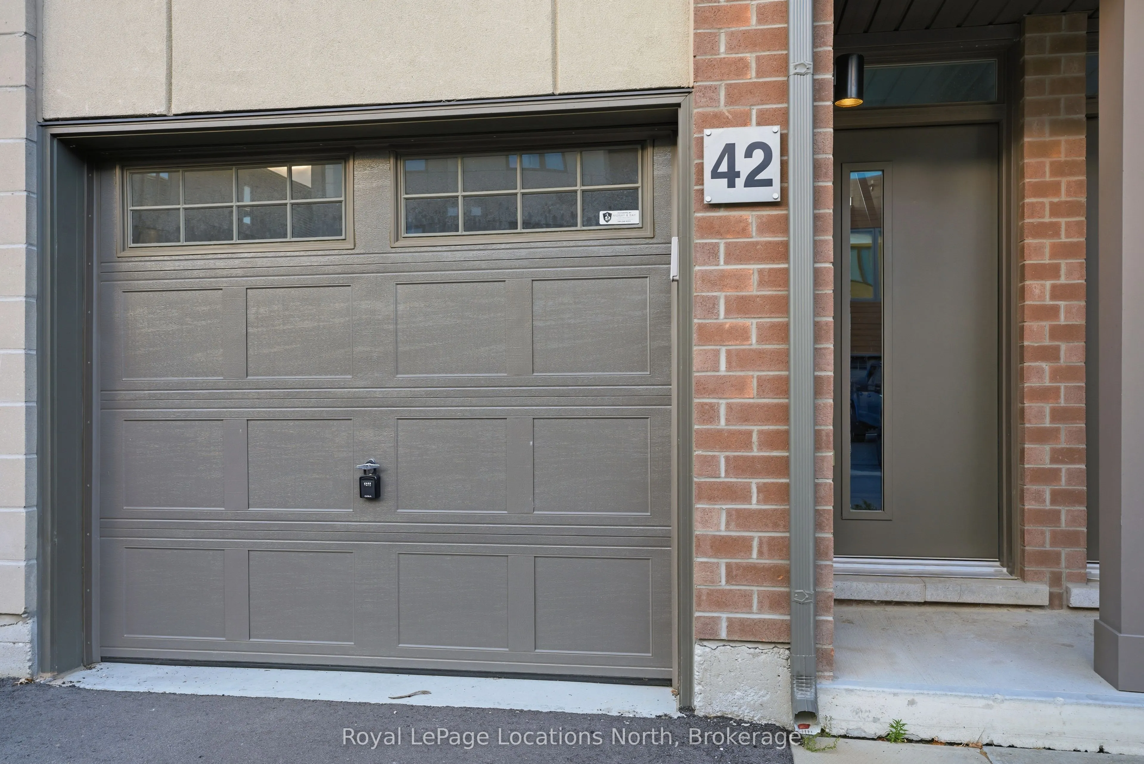 42 Winters Crescent, #42