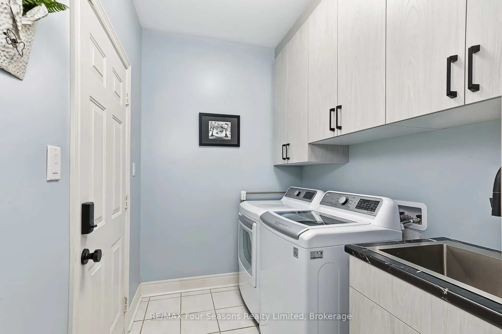 2 CALLARY Crescent