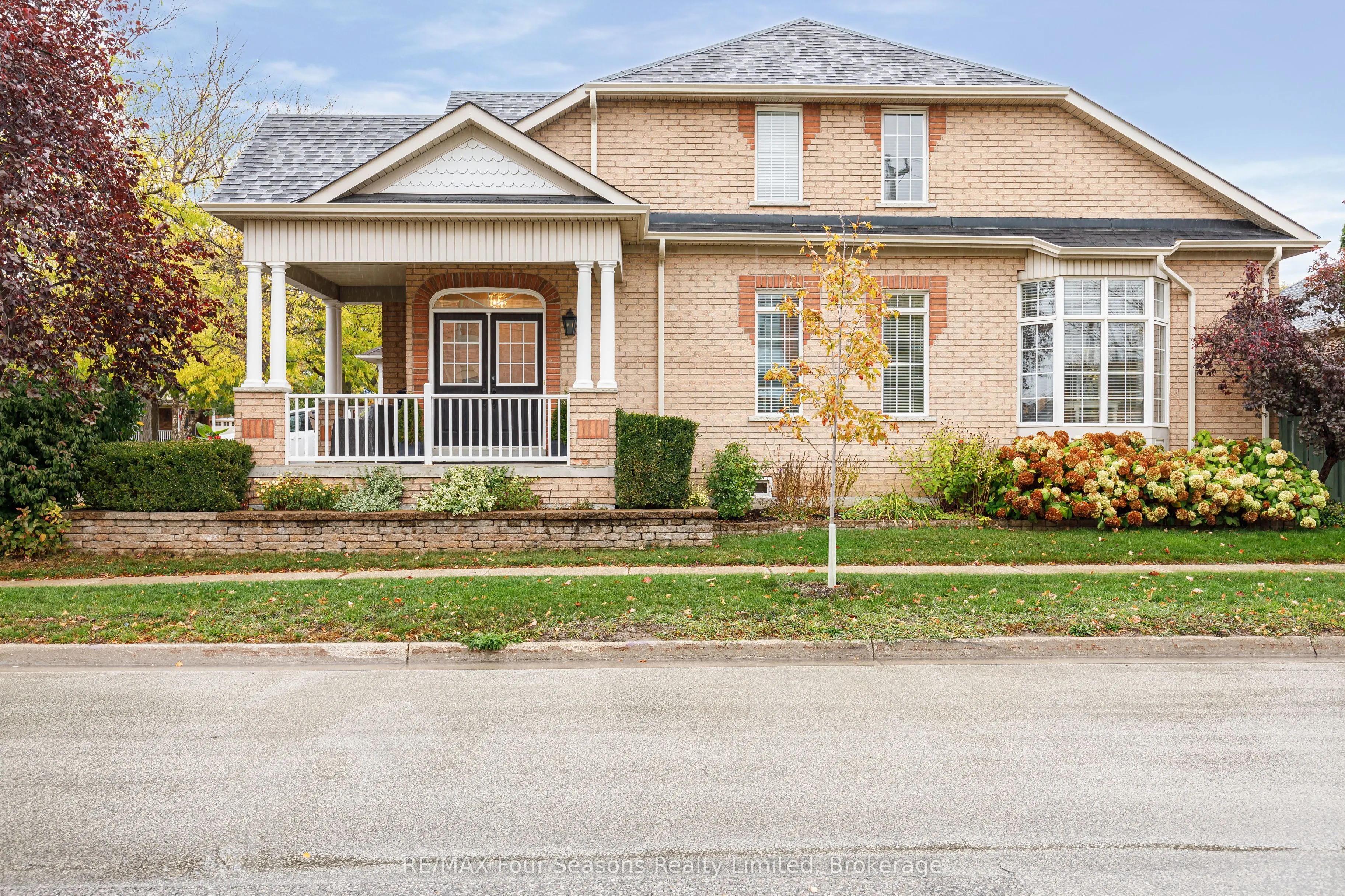 2 CALLARY Crescent