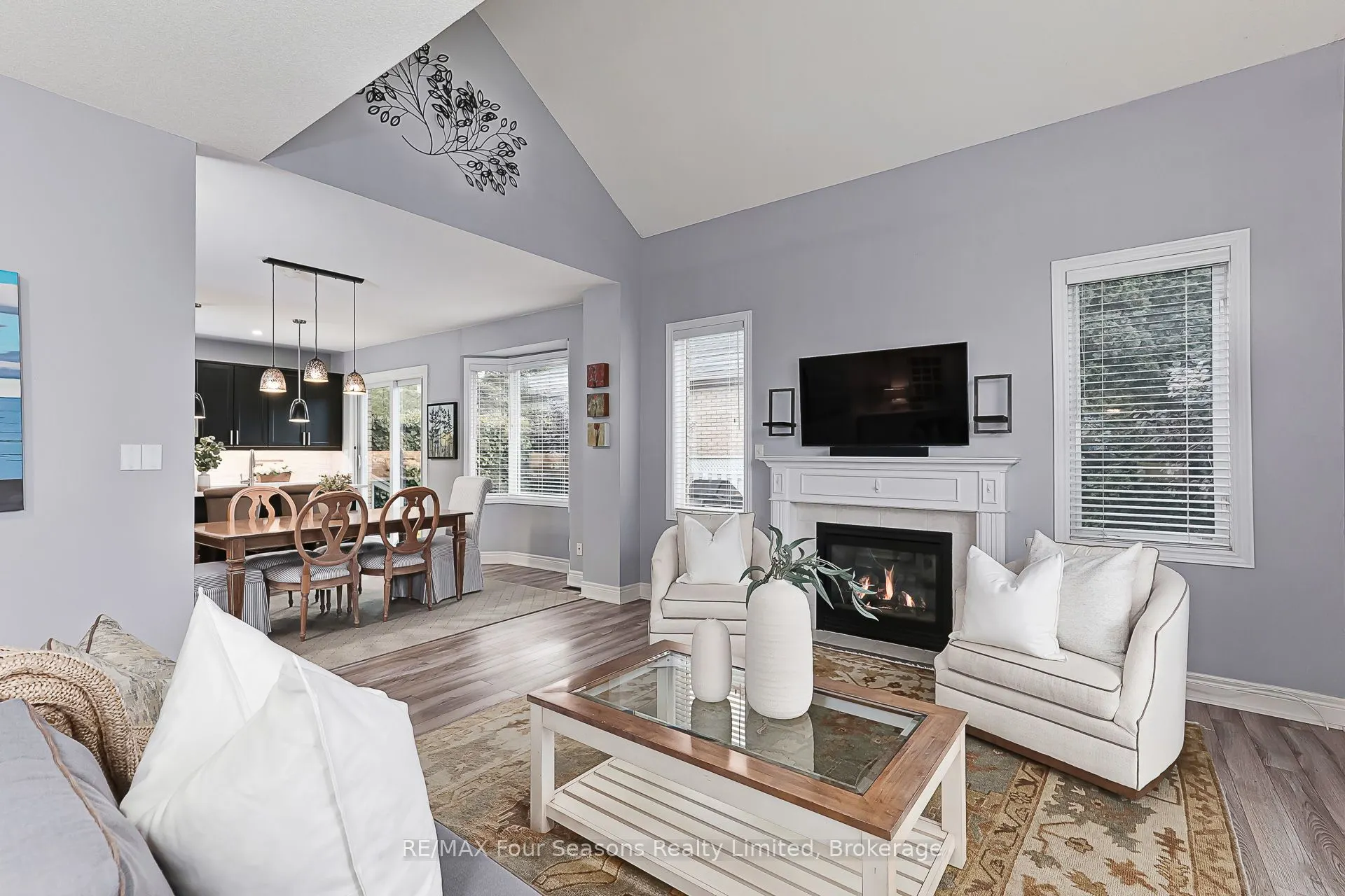 2 CALLARY Crescent