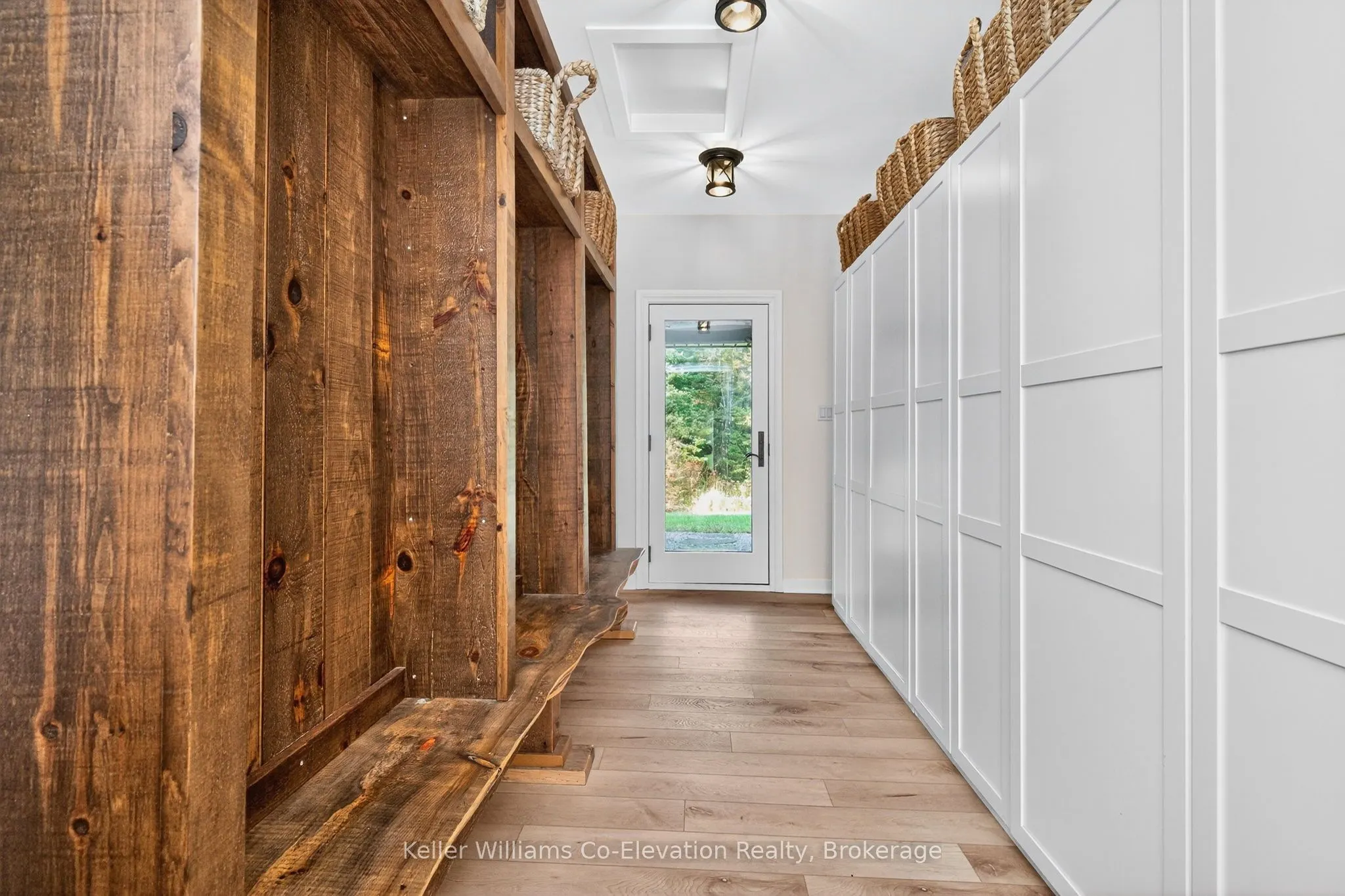 1076 Beaver Lane