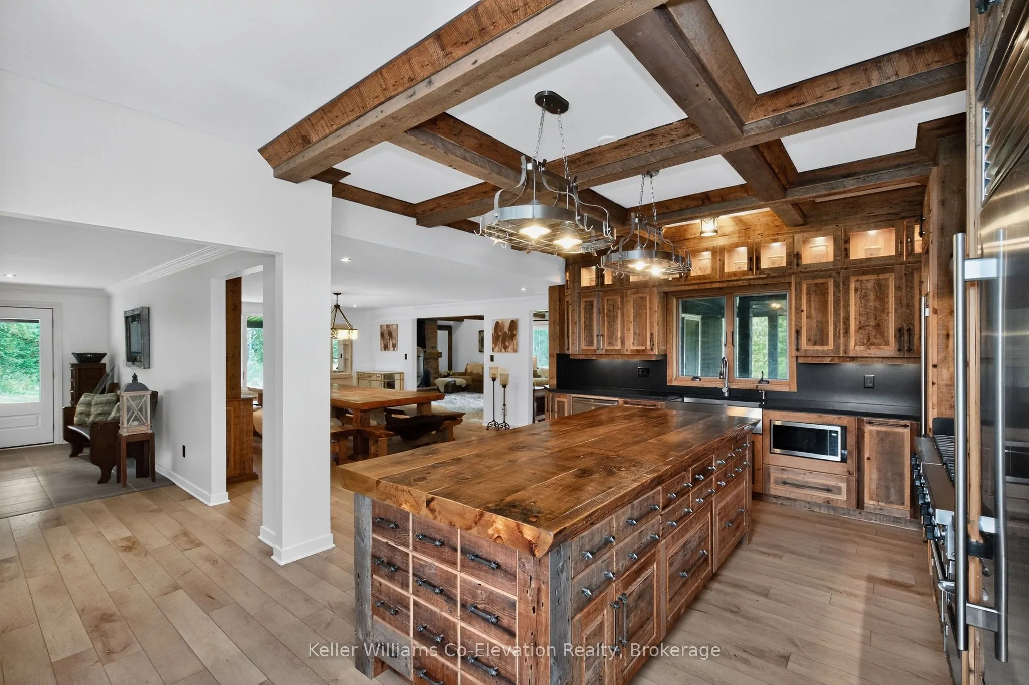 1076 Beaver Lane