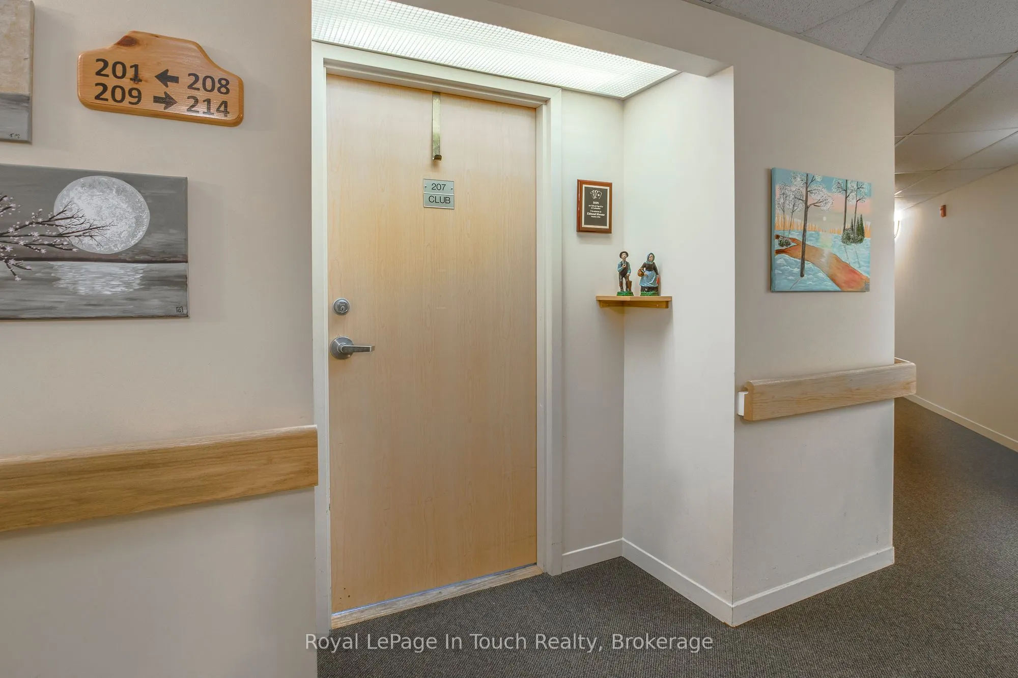 333 LAFONTAINE Road W, #102