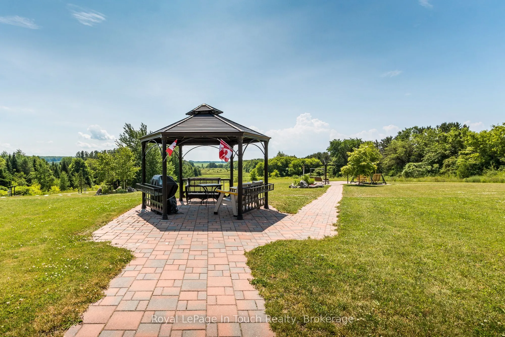 333 LAFONTAINE Road W, #102