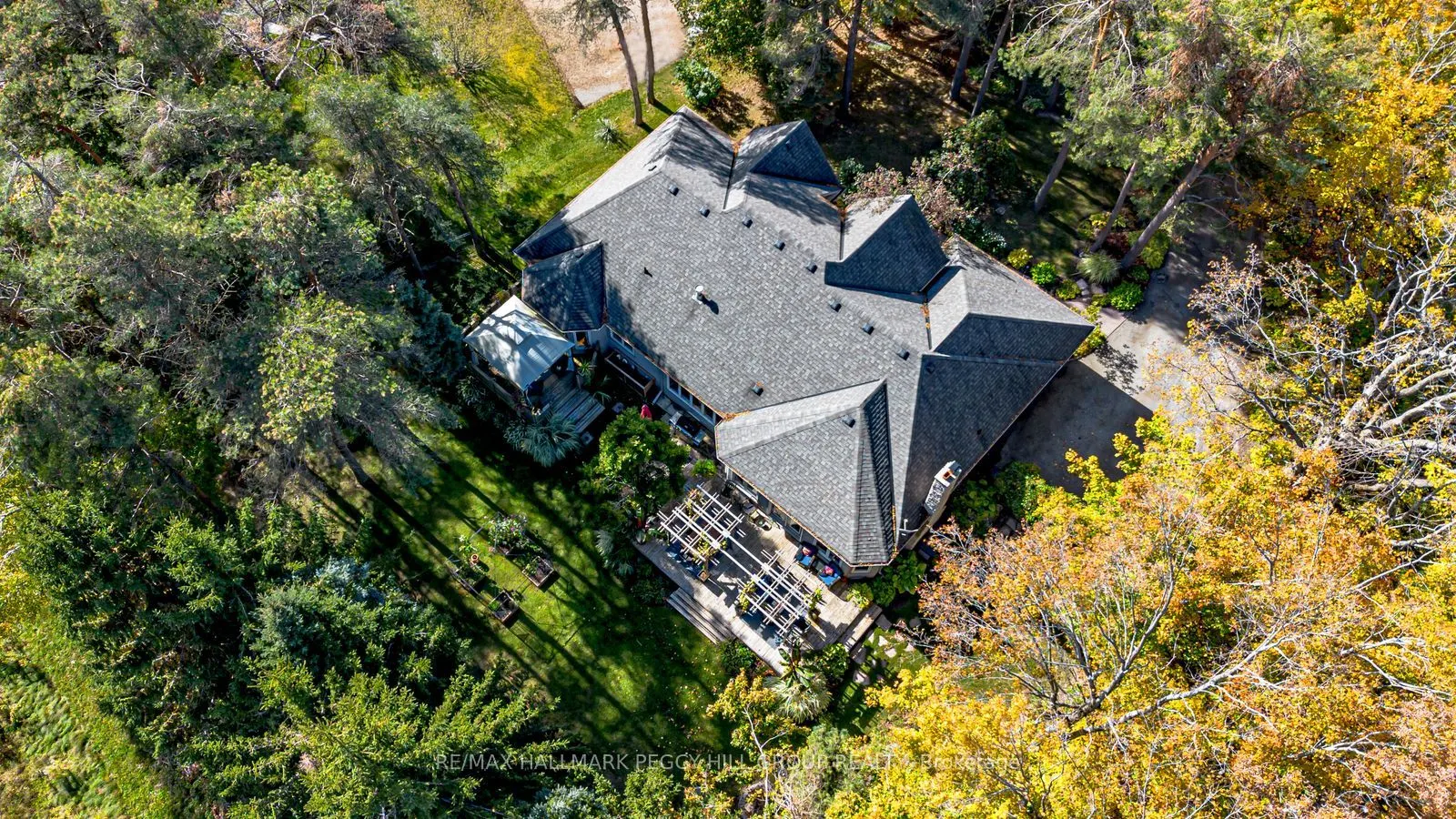 11 Bunker Place