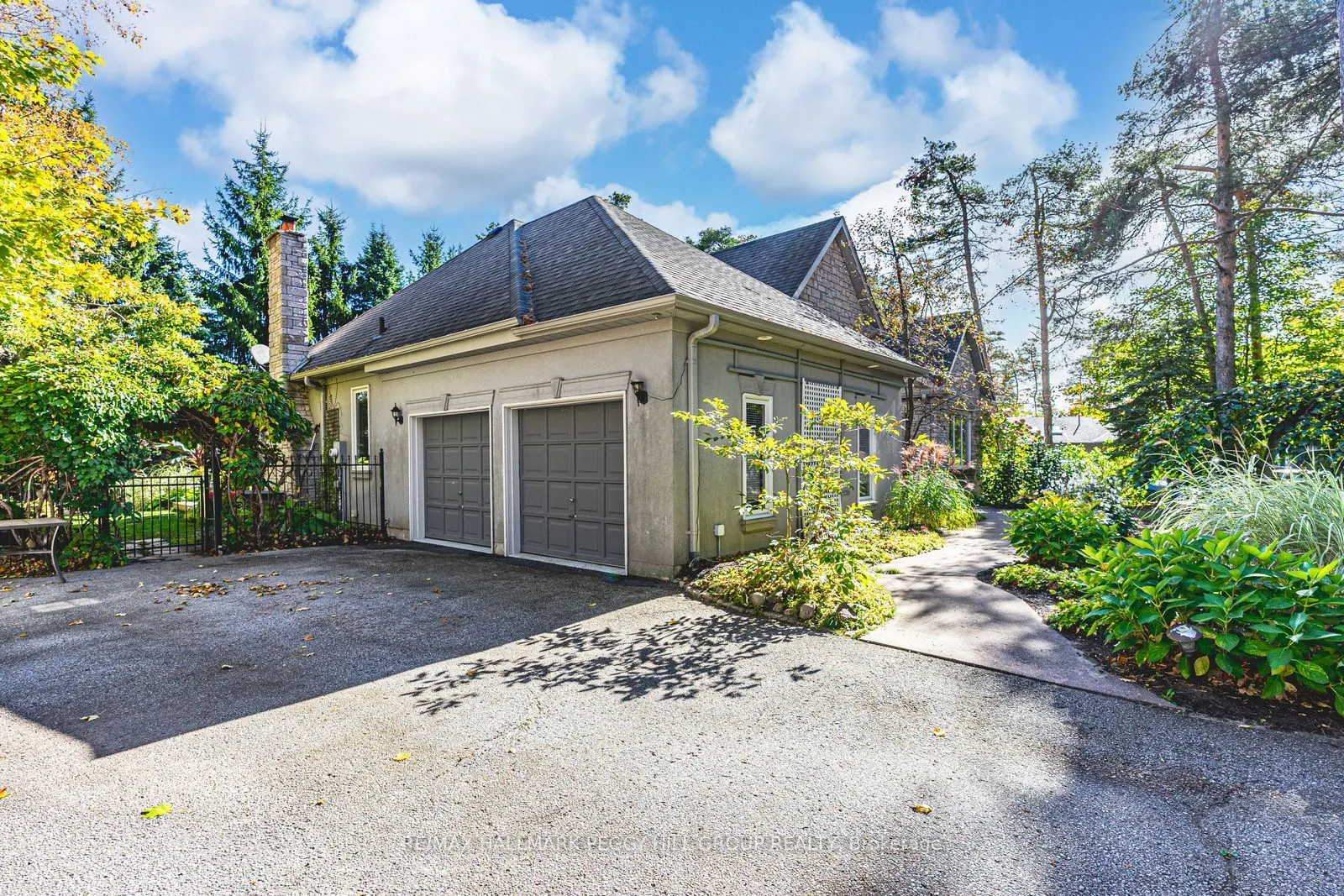 11 Bunker Place