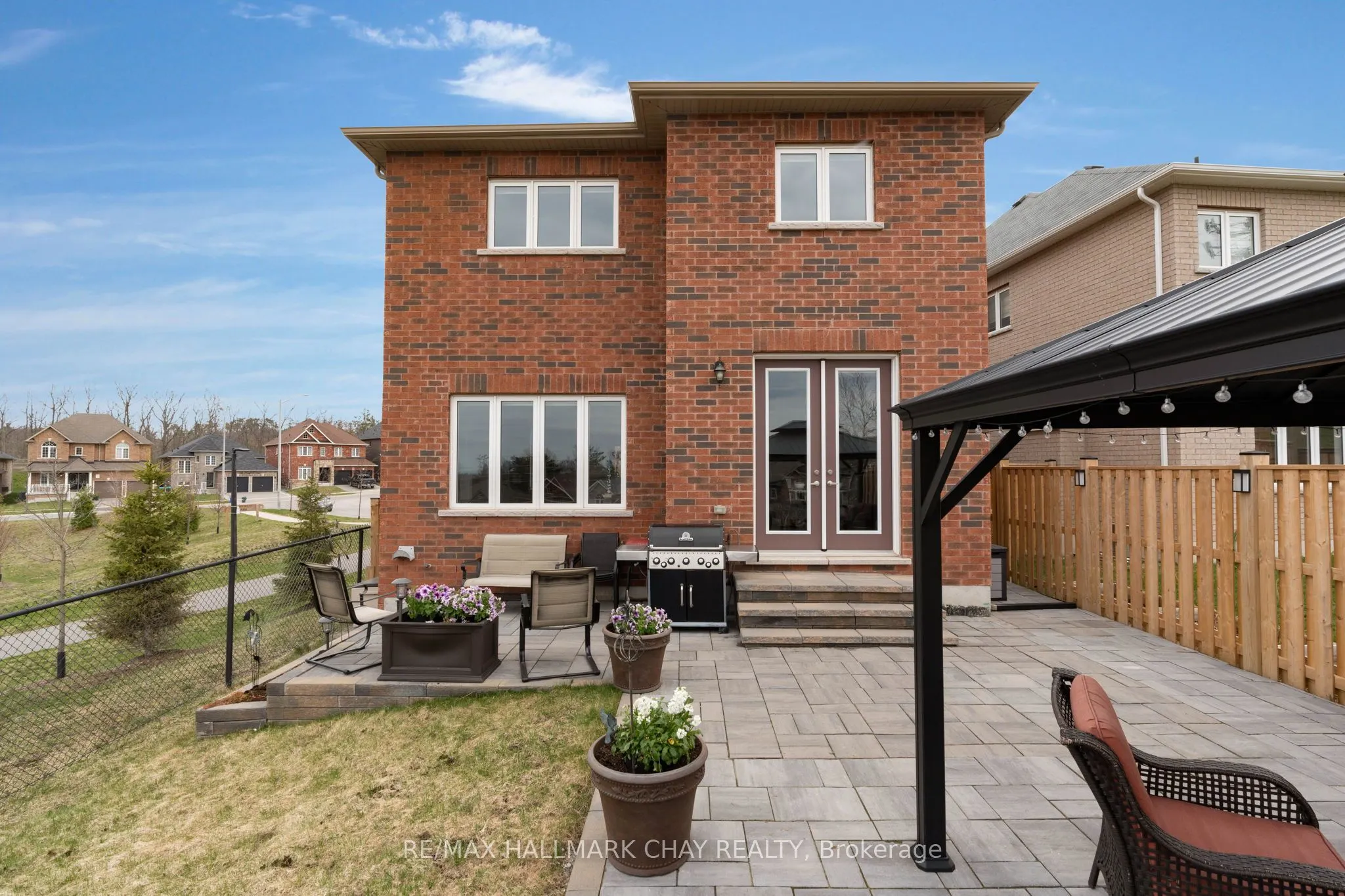 18 Cypress Point Street