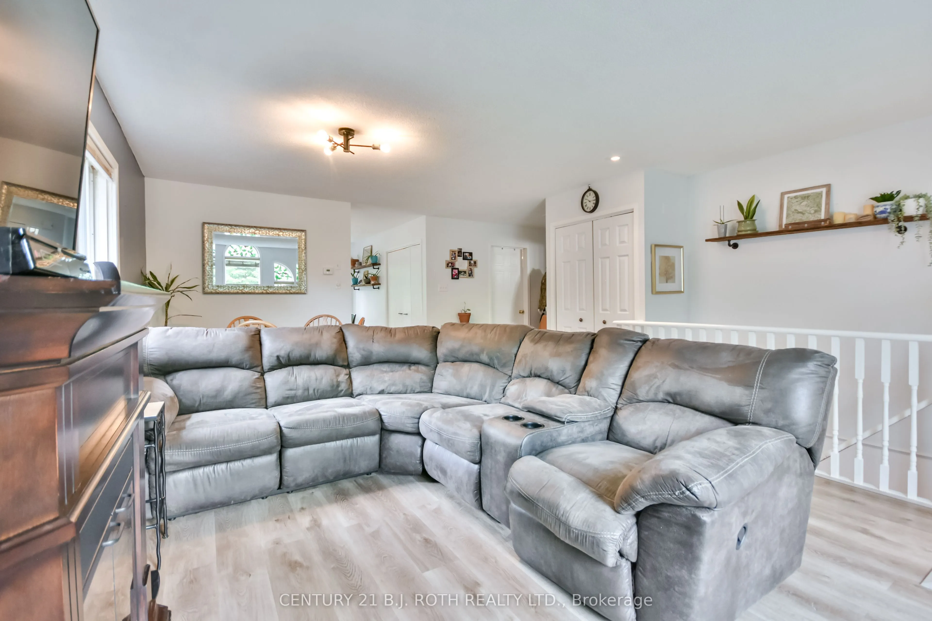 37 Nicholson Drive