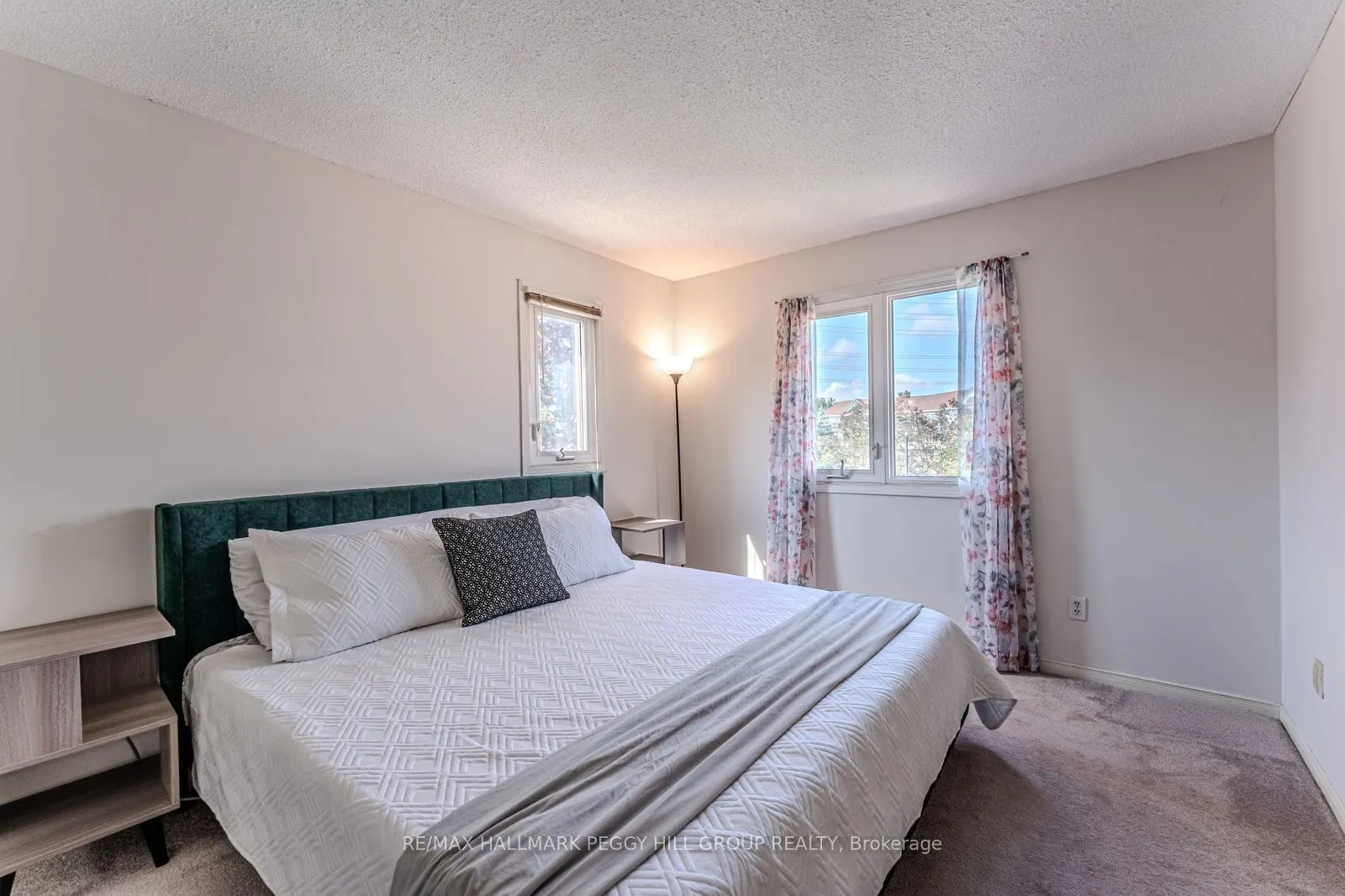 508 Essa Road, #52