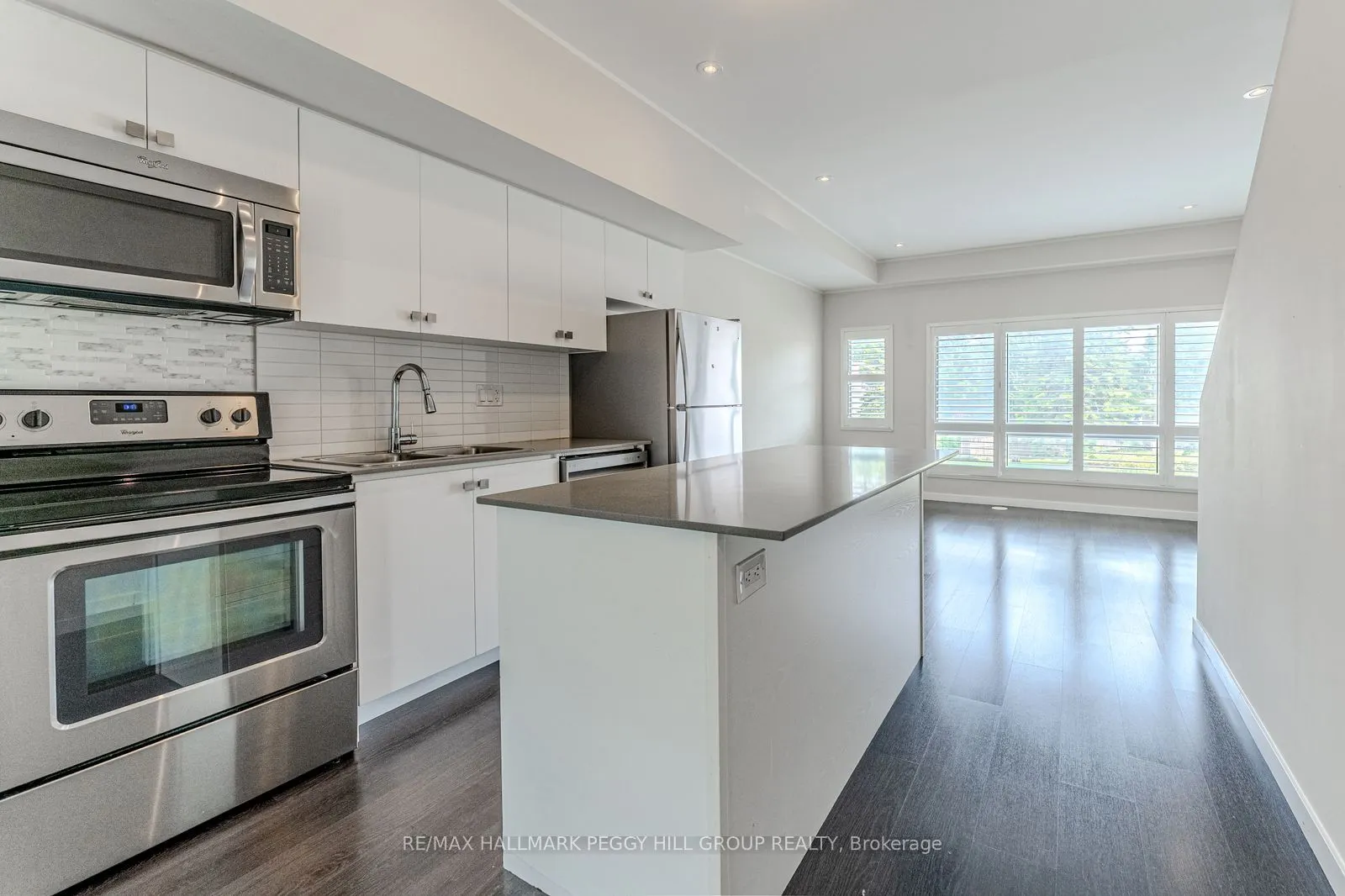 369 Essa Road, #14