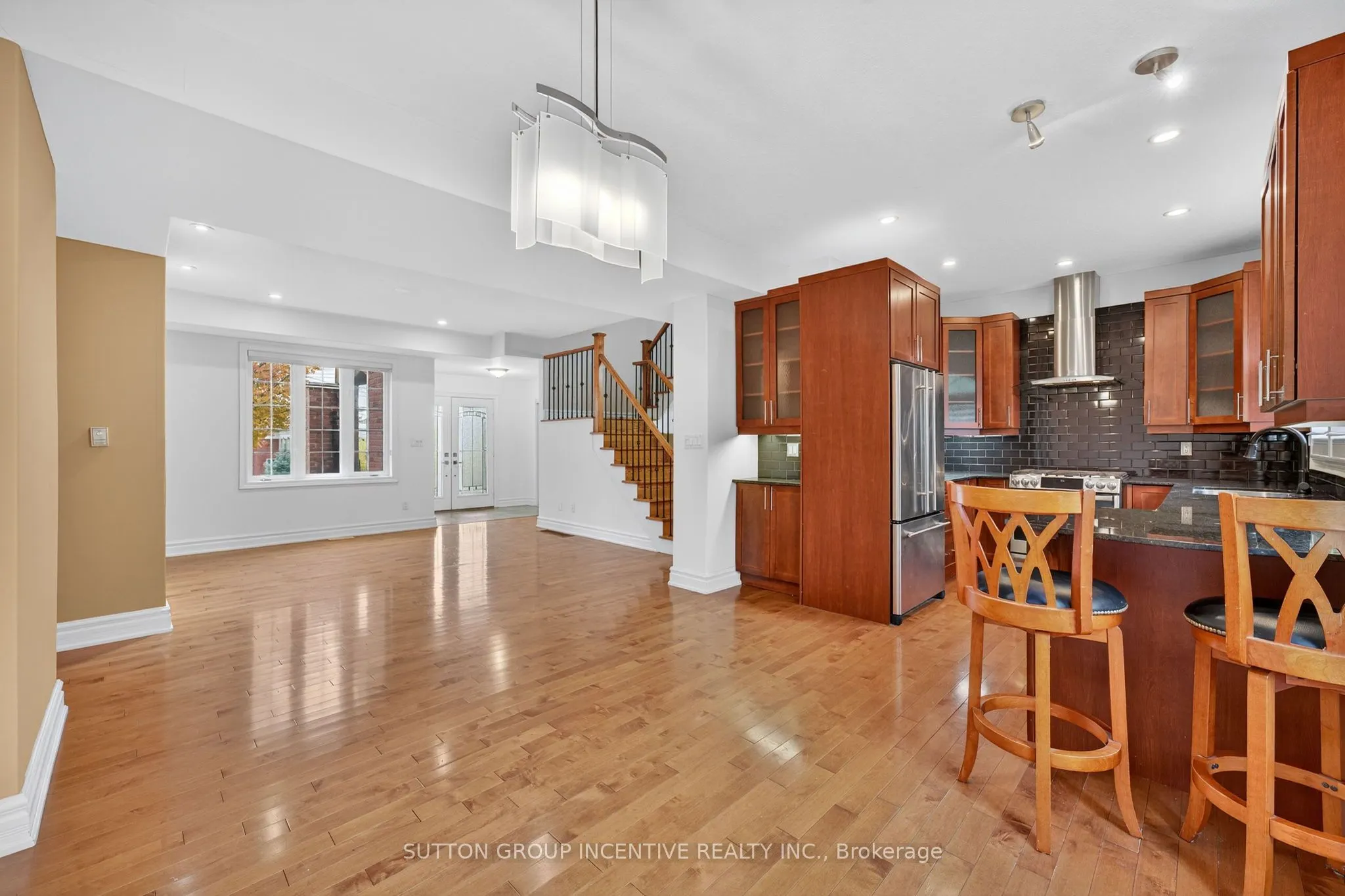 23 White Oaks Road, #5