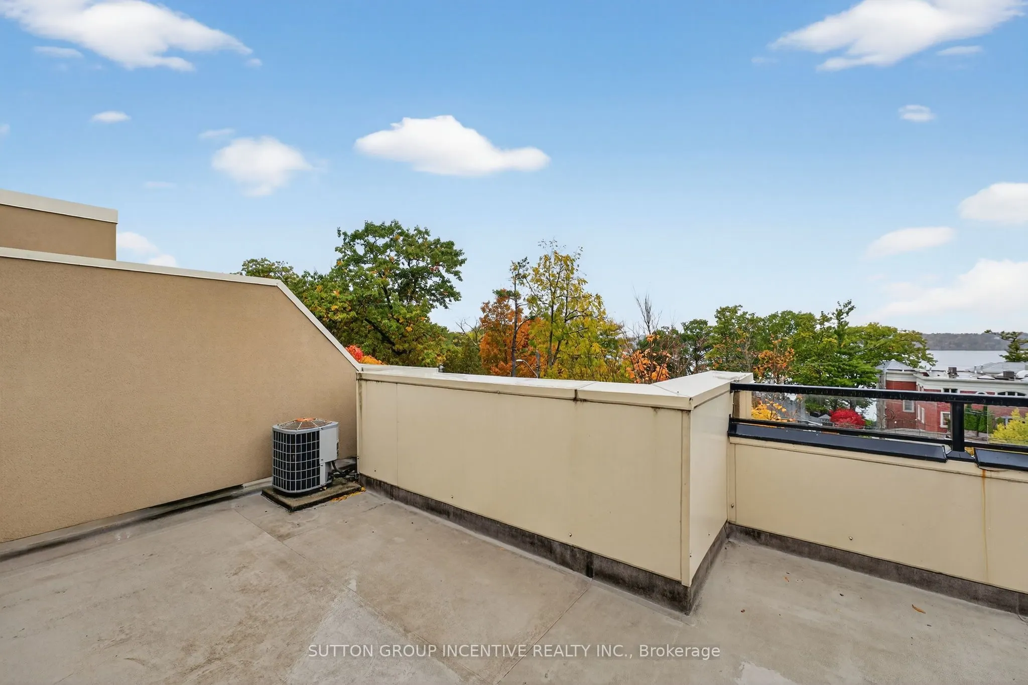 23 White Oaks Road, #5