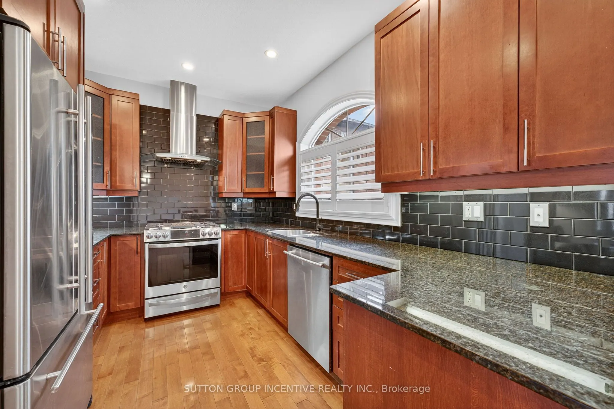 23 White Oaks Road, #5
