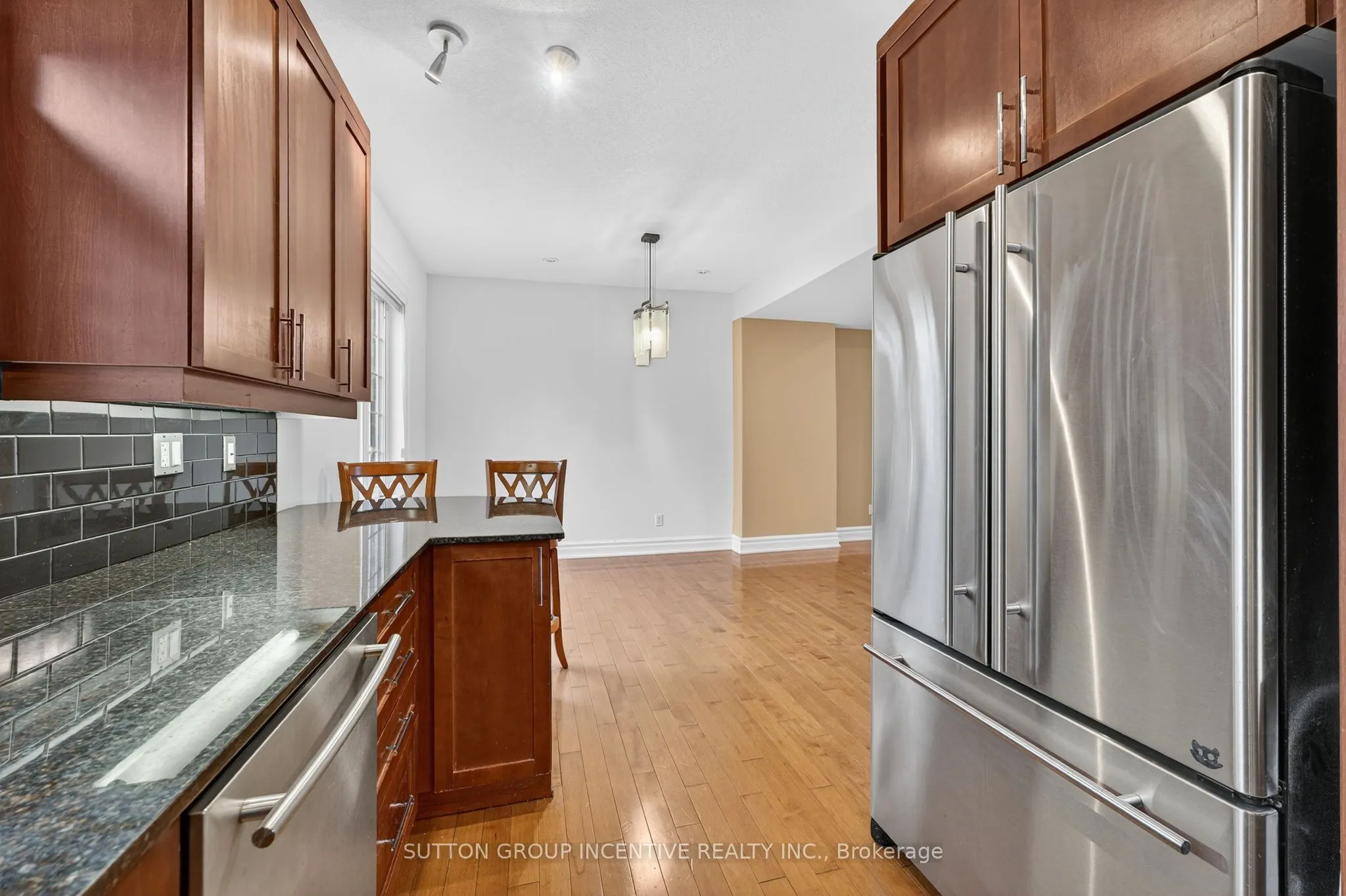 23 White Oaks Road, #5