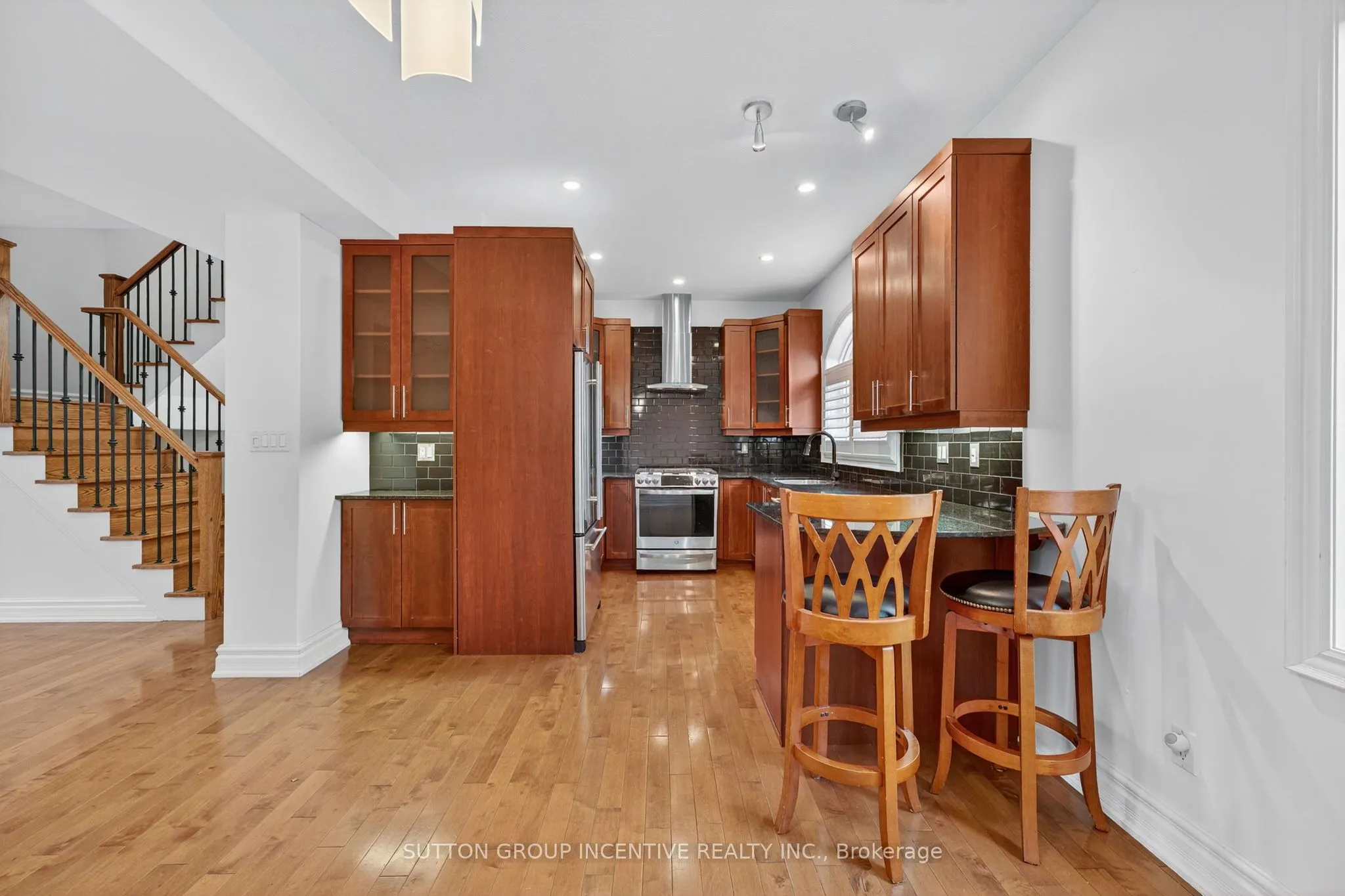 23 White Oaks Road, #5