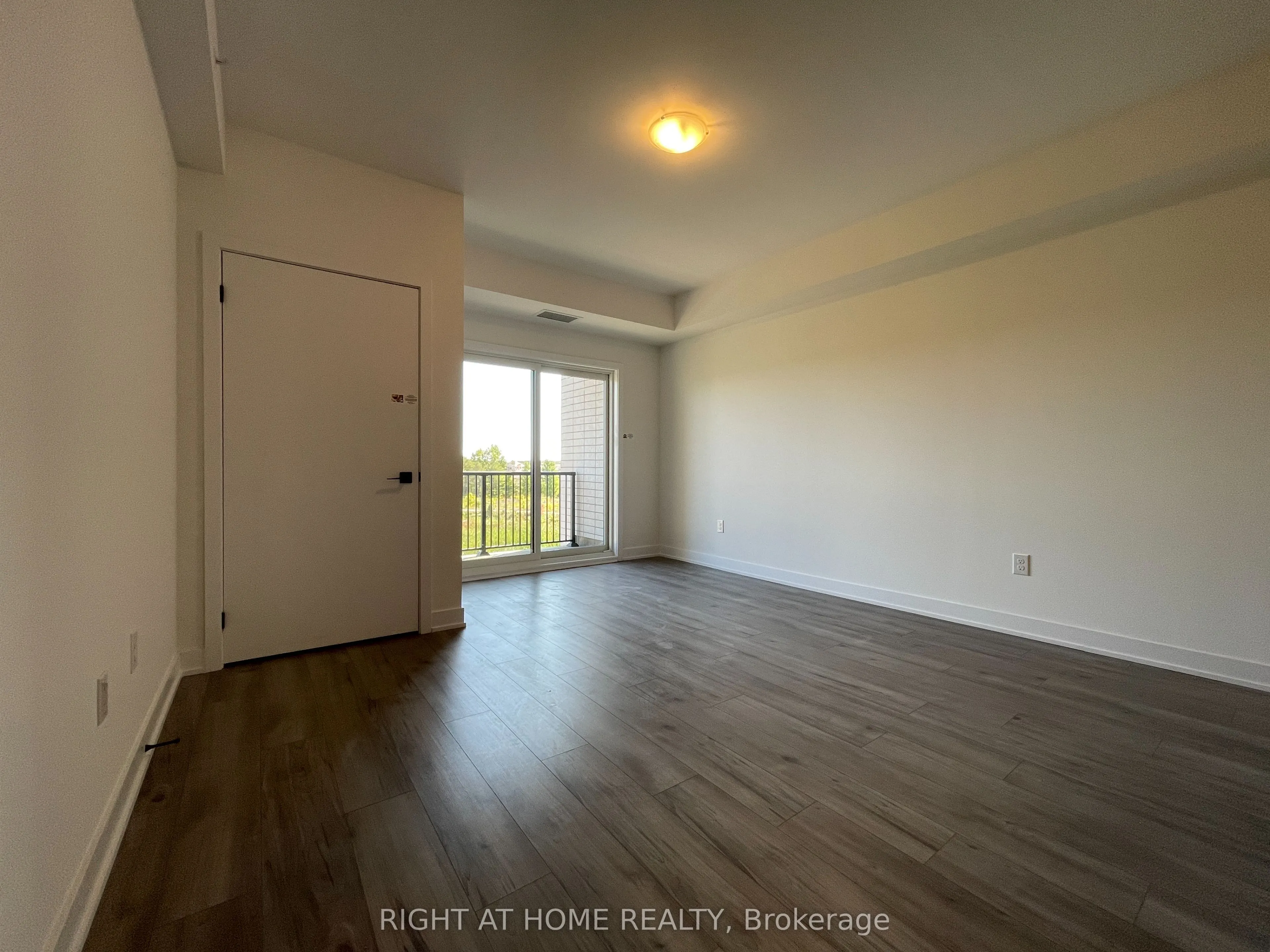 1 Chef Lane, #204