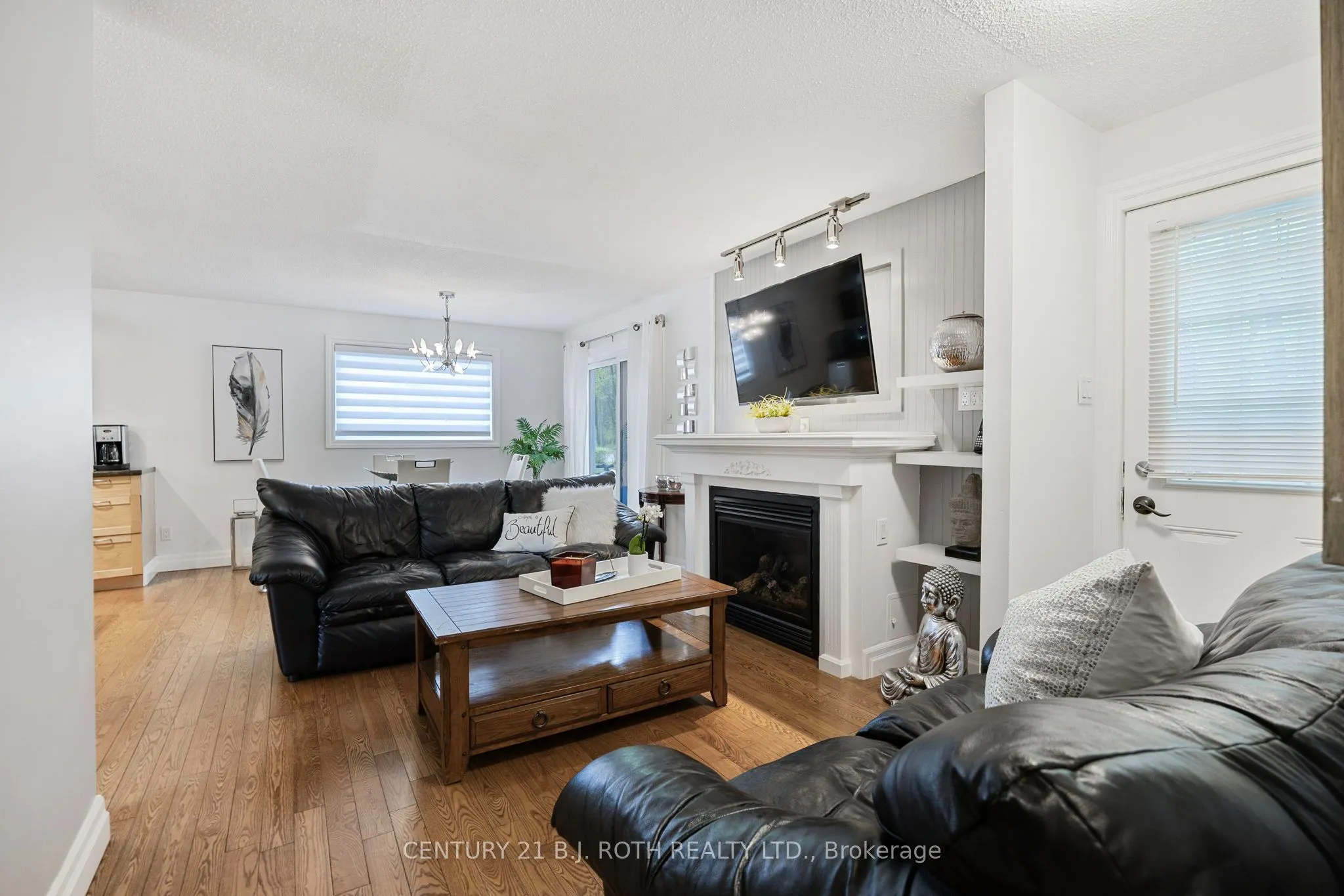 10 Allen Drive N