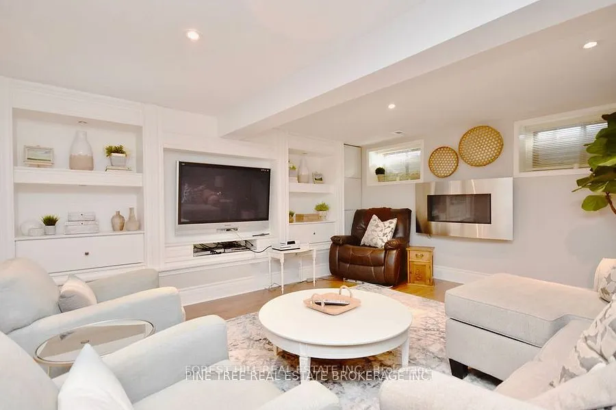 3 Greenwood Forest Road