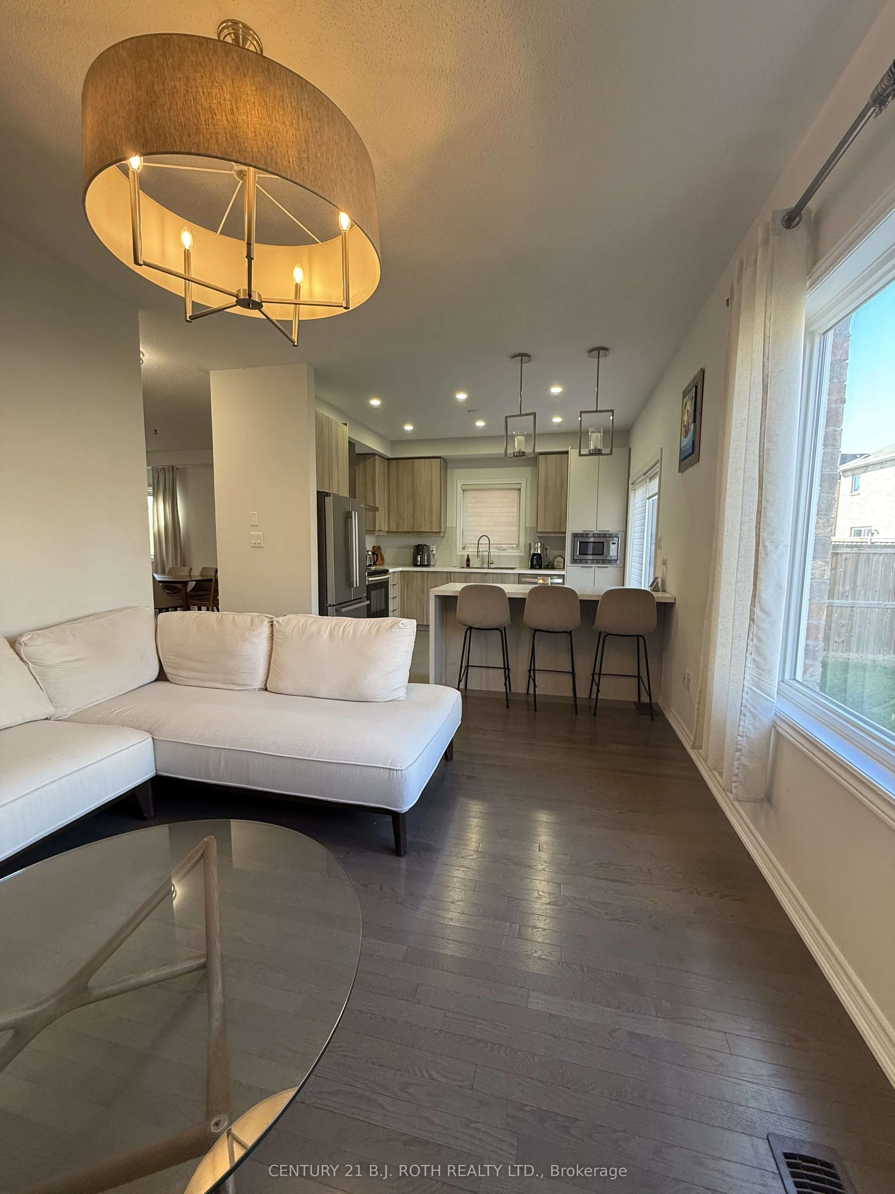 67 Megan Crescent