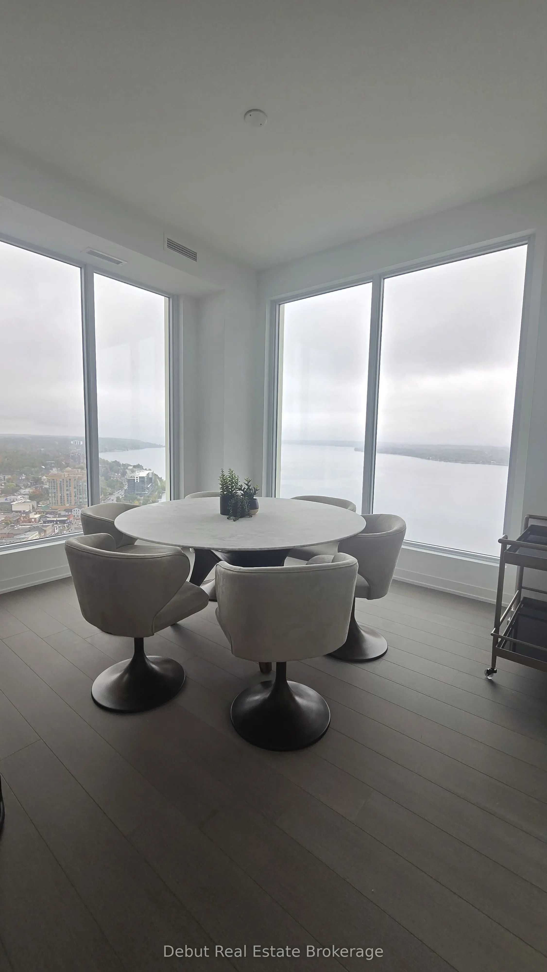 39 Mary Street, #3205