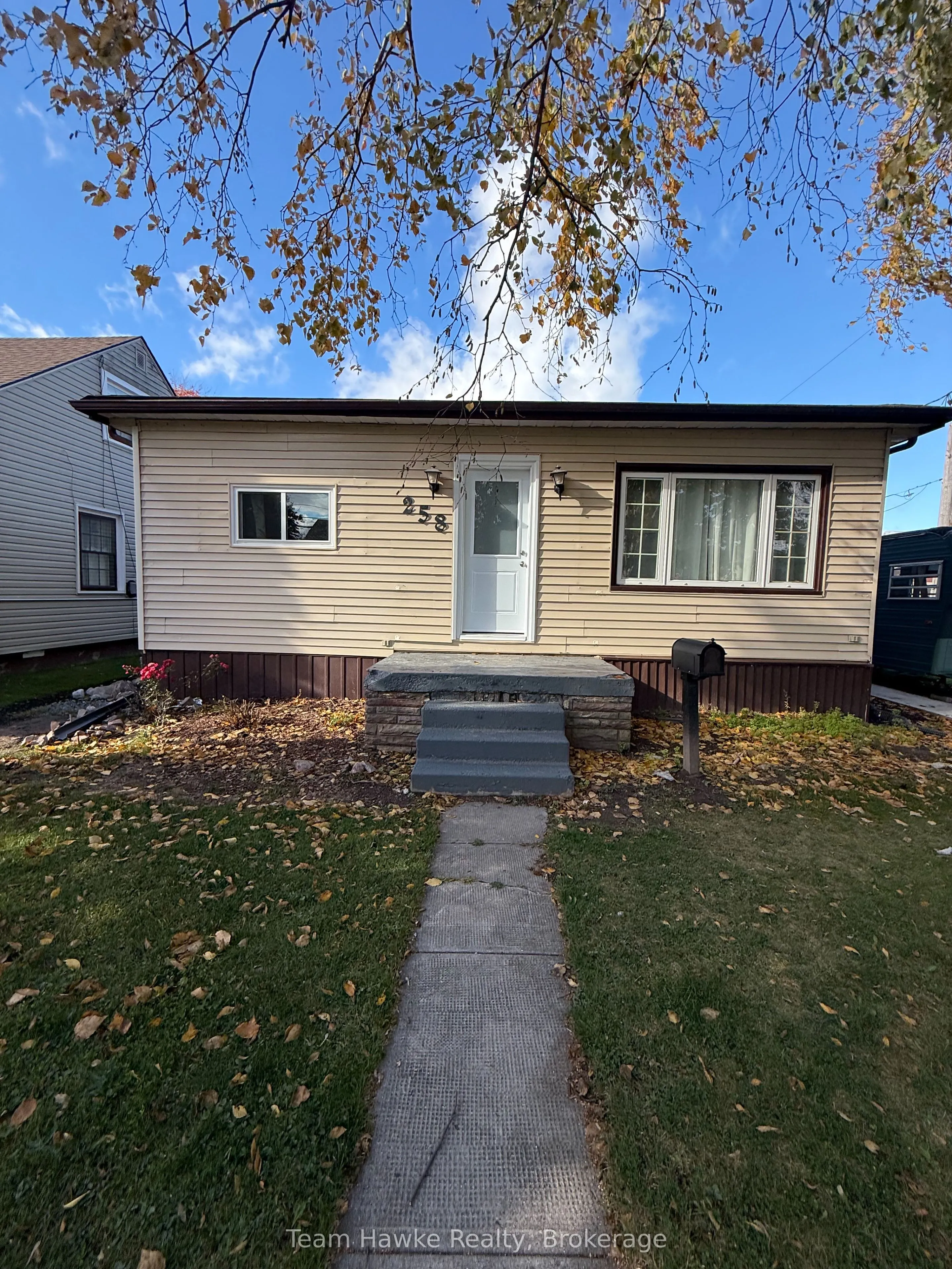 258 Elizabeth Street