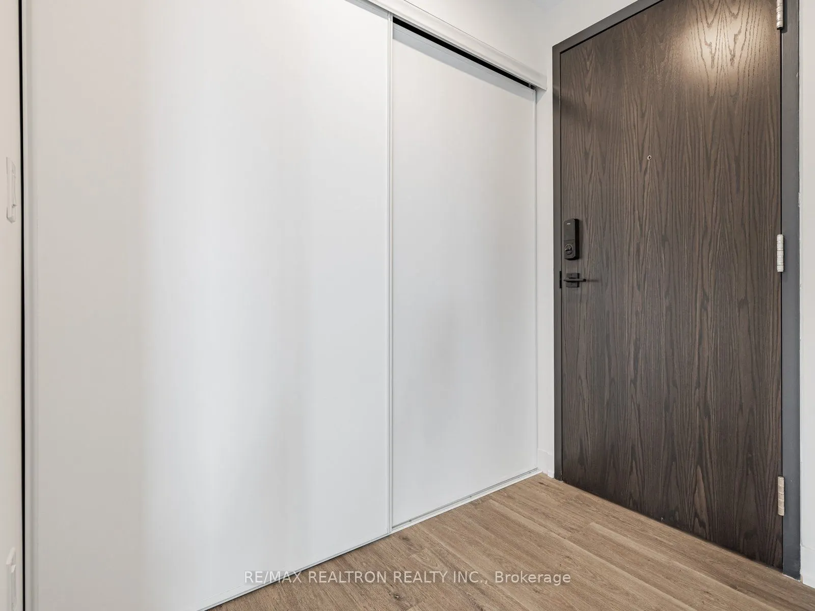 56 Lakeside Terrace, #506