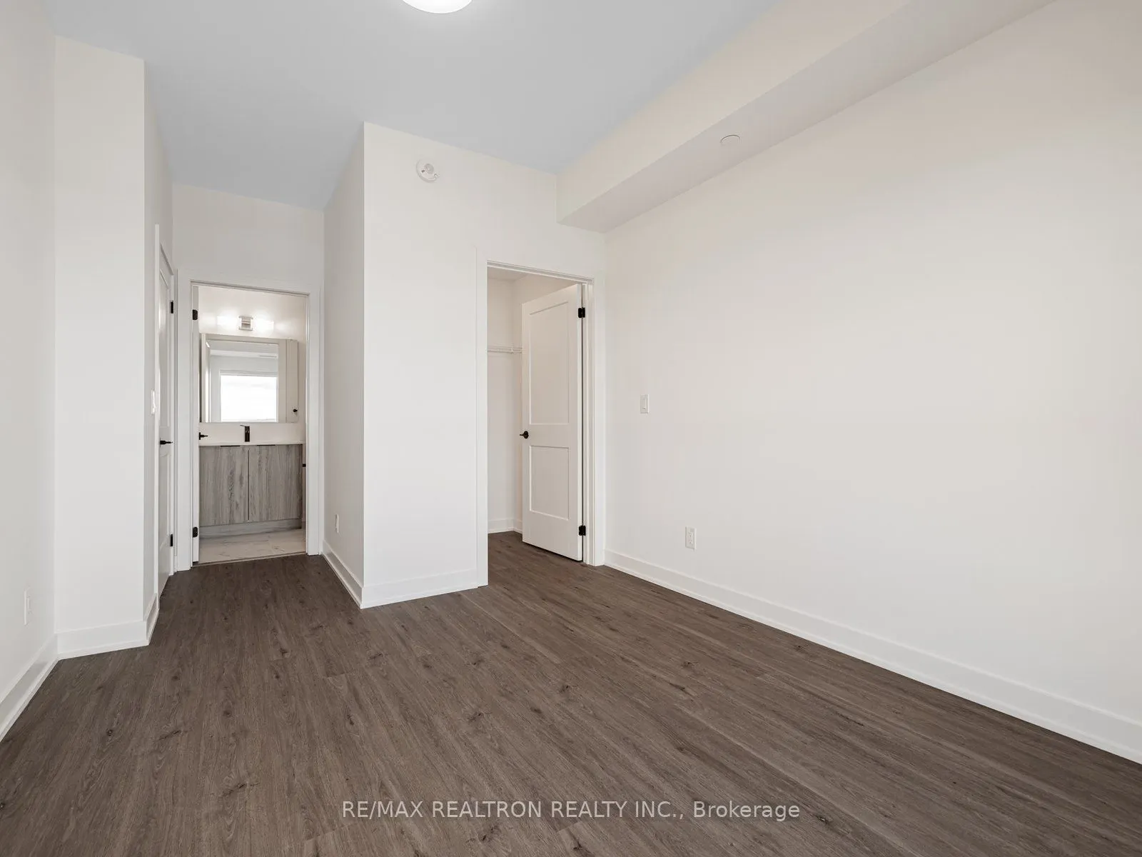 56 Lakeside Terrace, #506