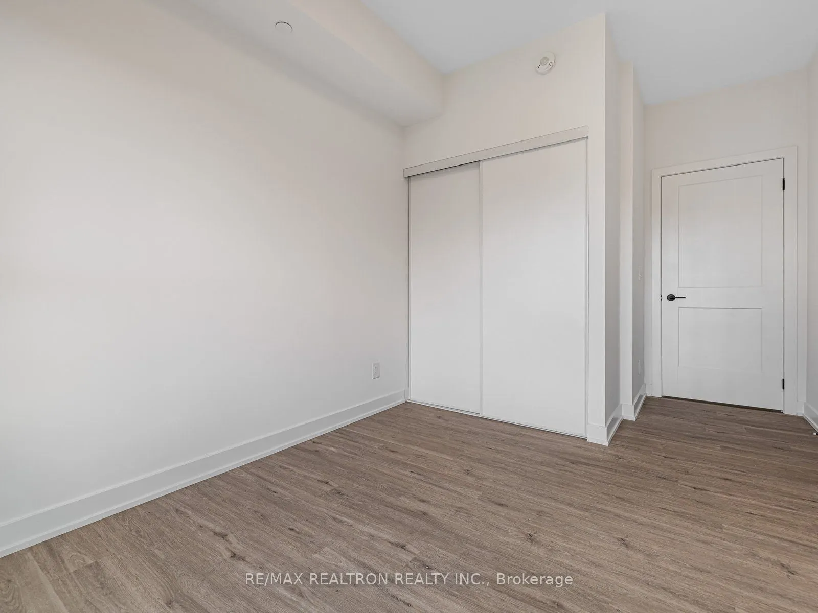 56 Lakeside Terrace, #506