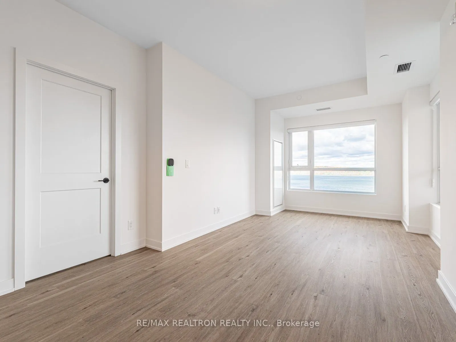 56 Lakeside Terrace, #506
