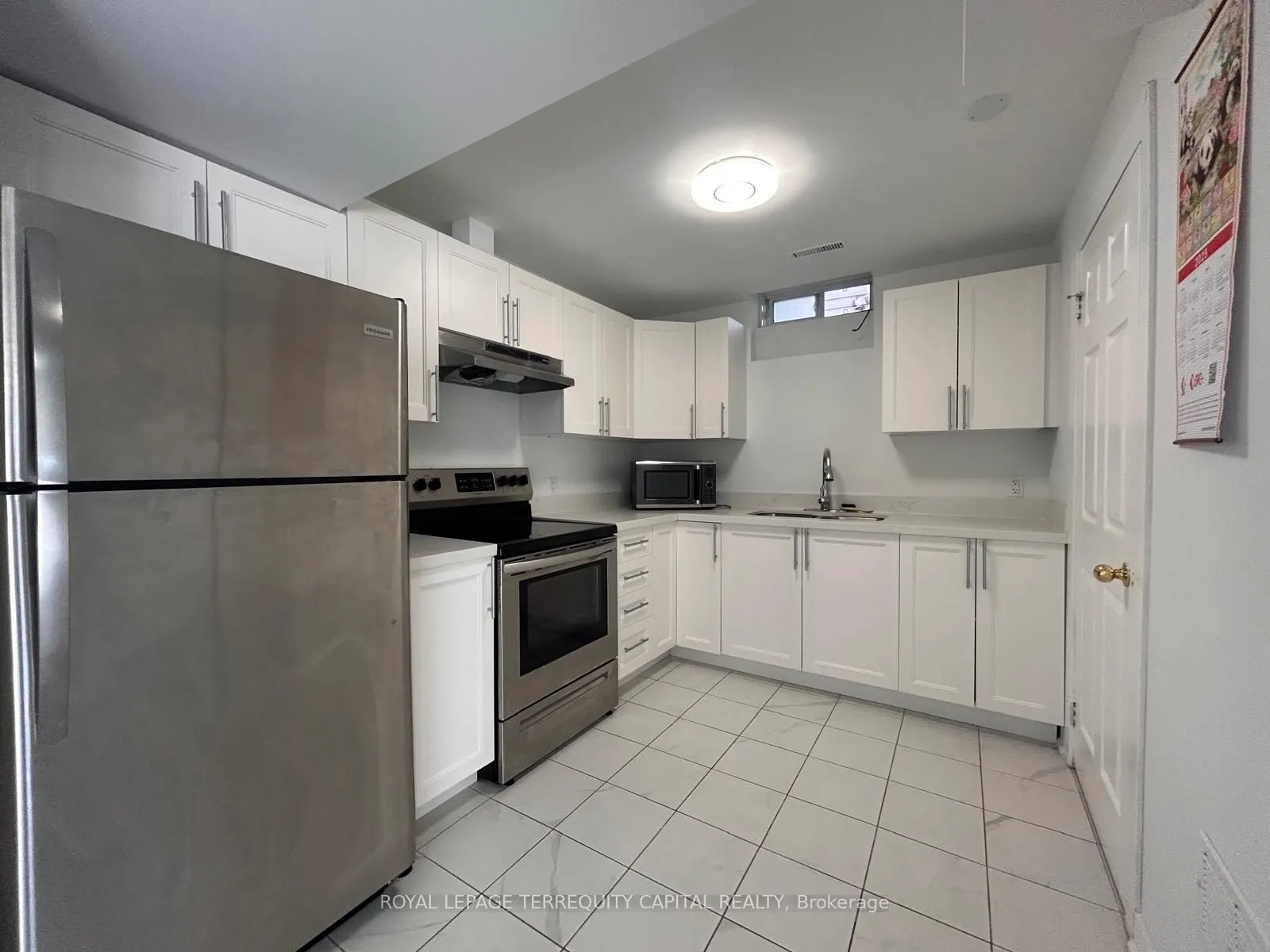 65 Moir Crescent, #Lower