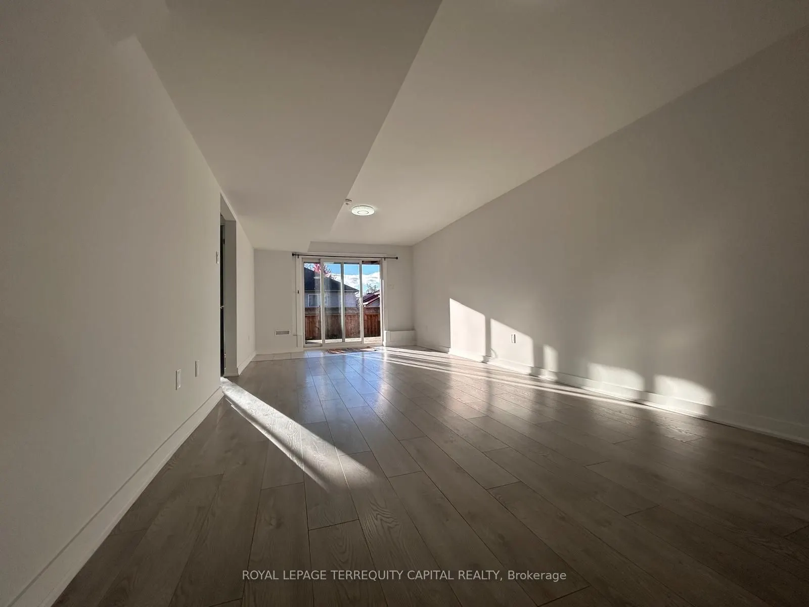 65 Moir Crescent, #Lower