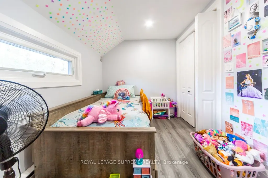 248 Mississaga Street W