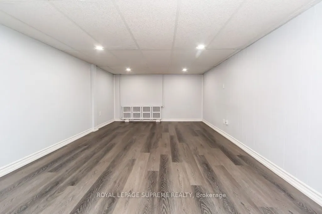 248 Mississaga Street W