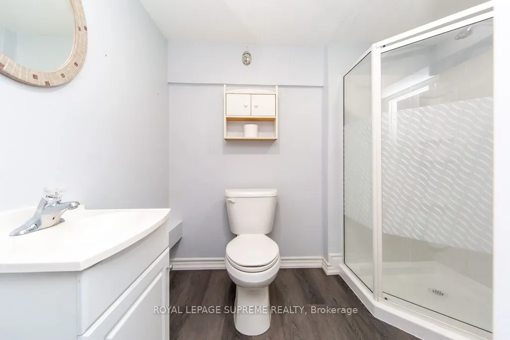 248 Mississaga Street W
