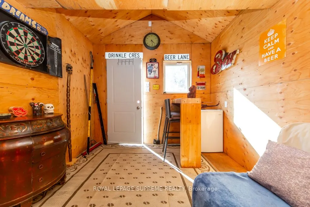 248 Mississaga Street W