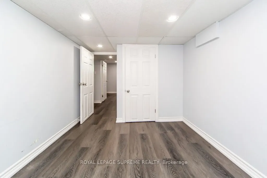 248 Mississaga Street W