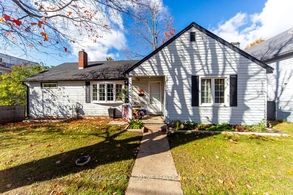 248 Mississaga Street W