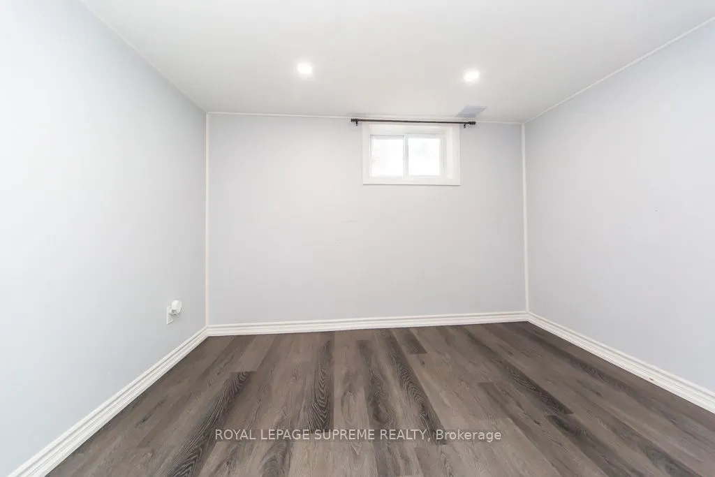 248 Mississaga Street W