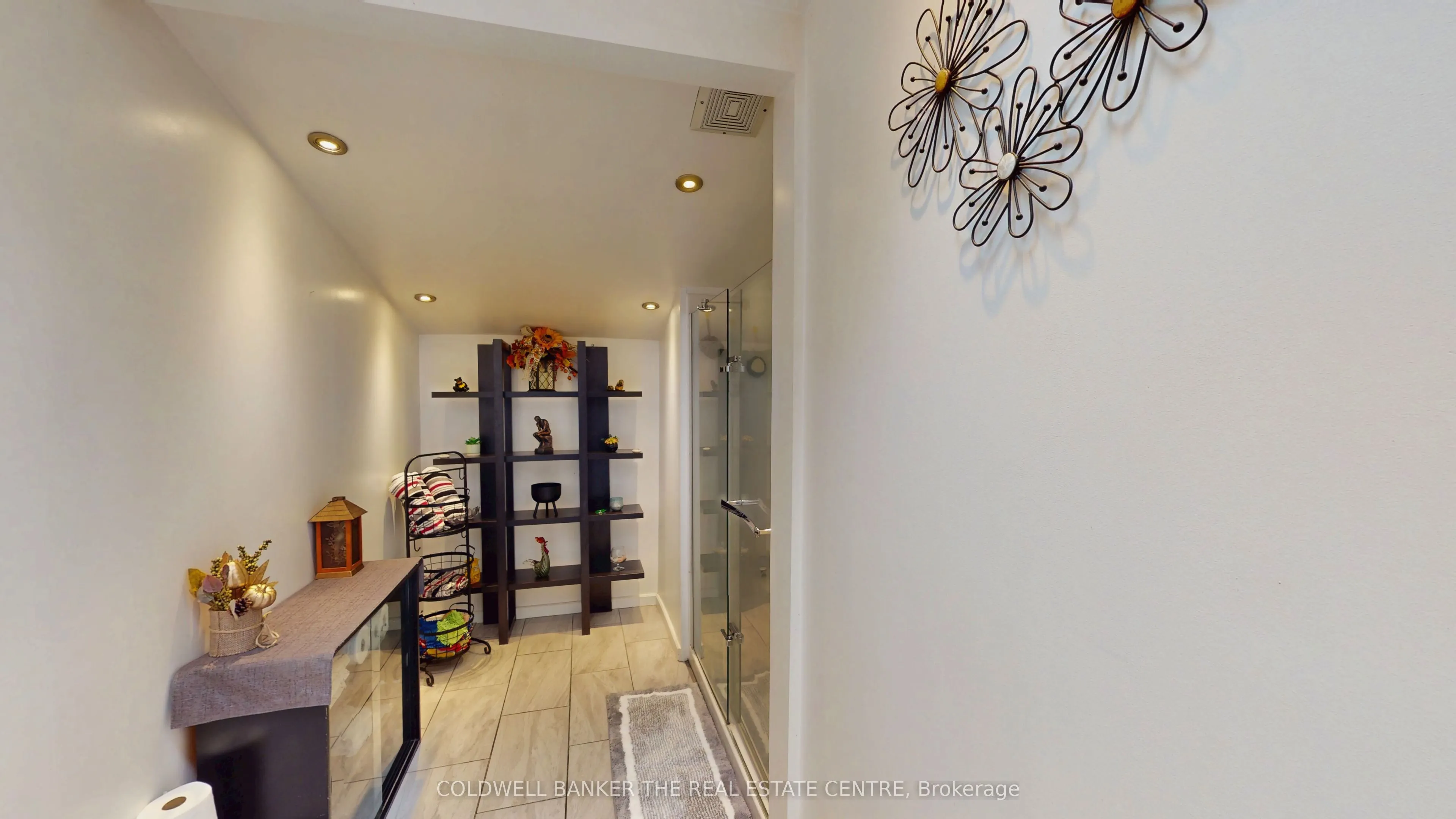 2562 NORTON Road