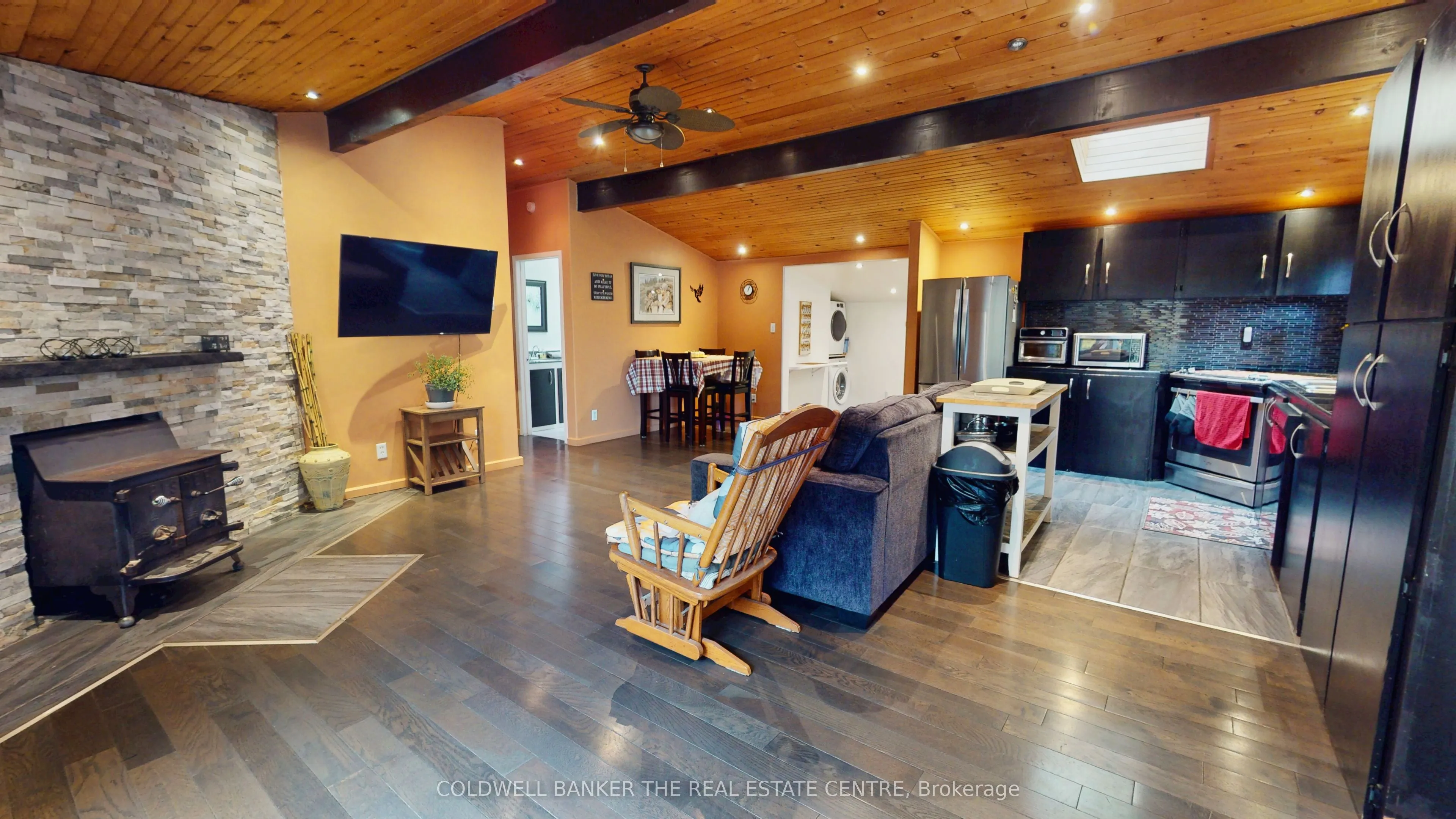 2562 NORTON Road