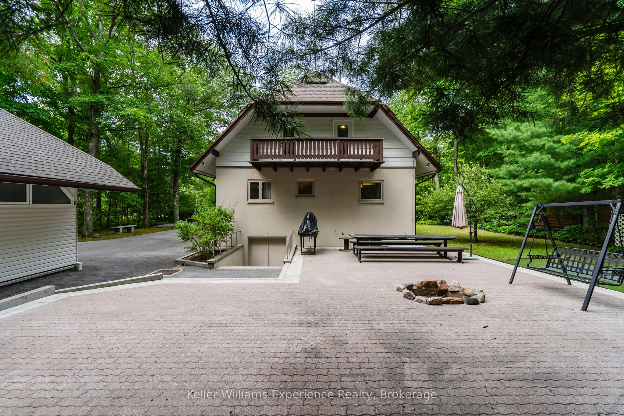 9 Bourgeois Court