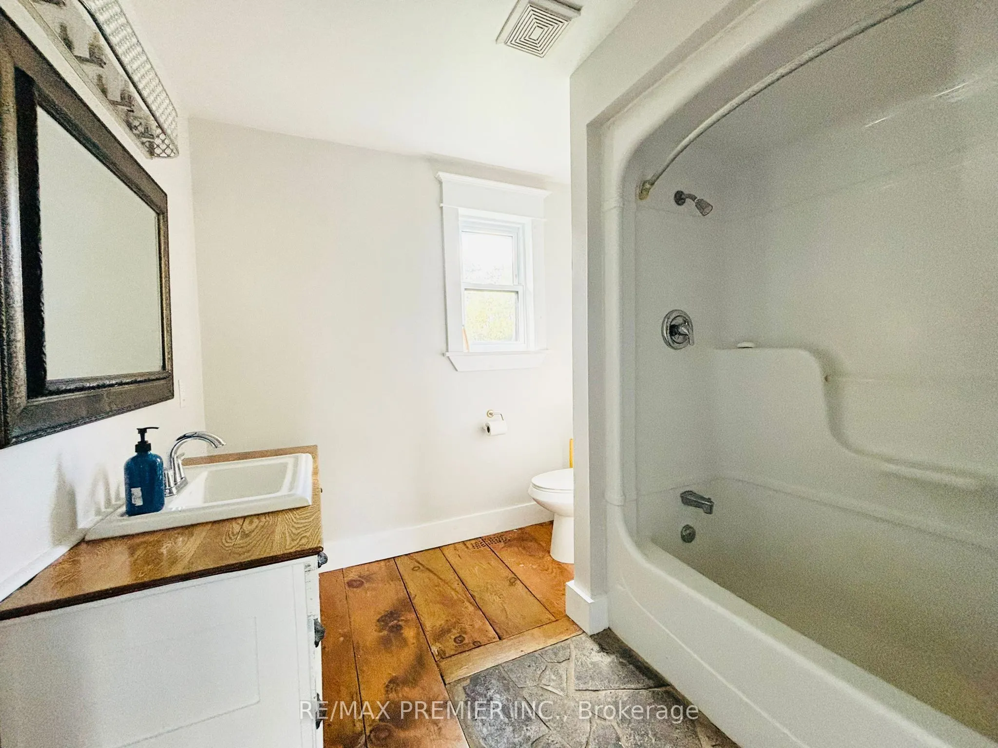 2506 Concession 10 Nottawasaga Road N