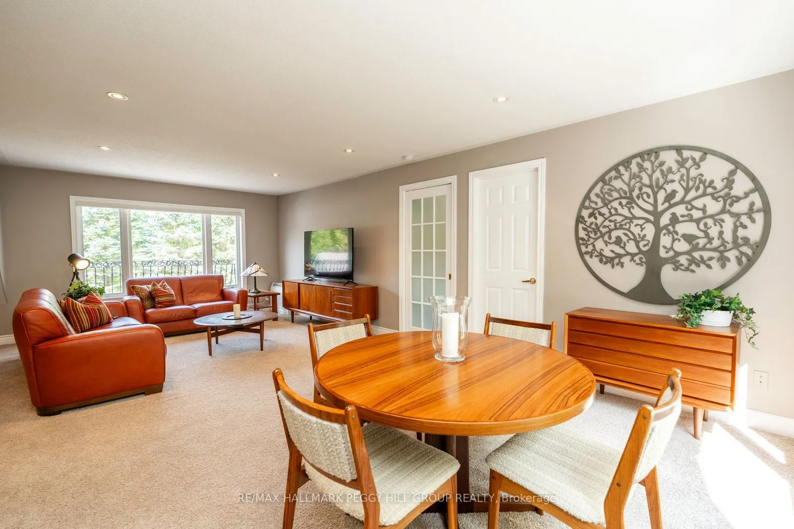 7 Maple Ridge Road