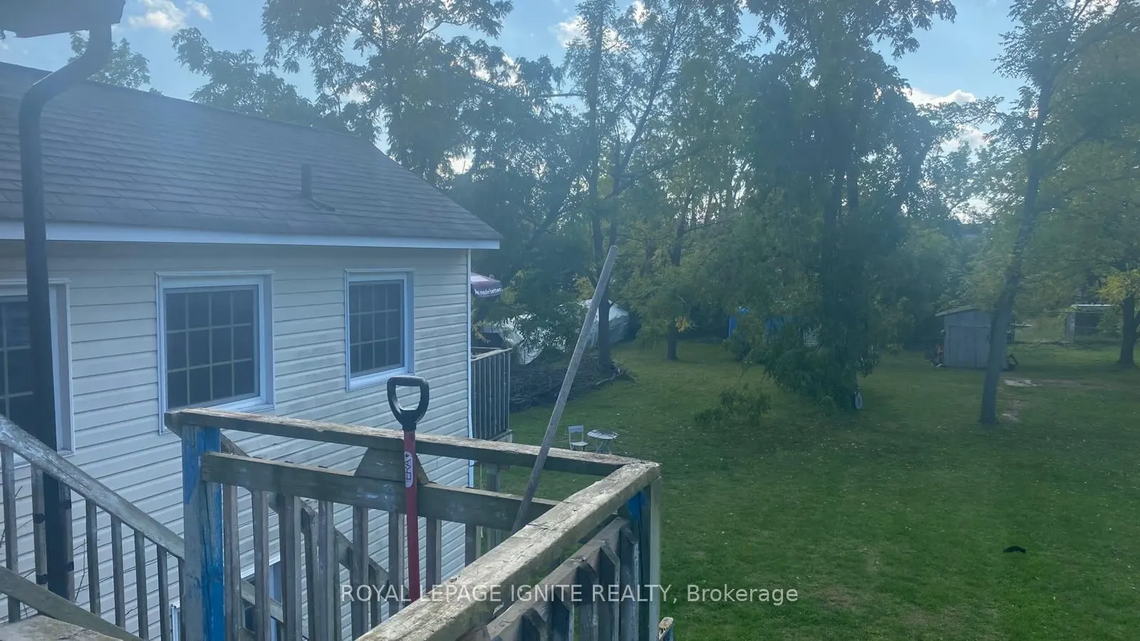 387 West Street N