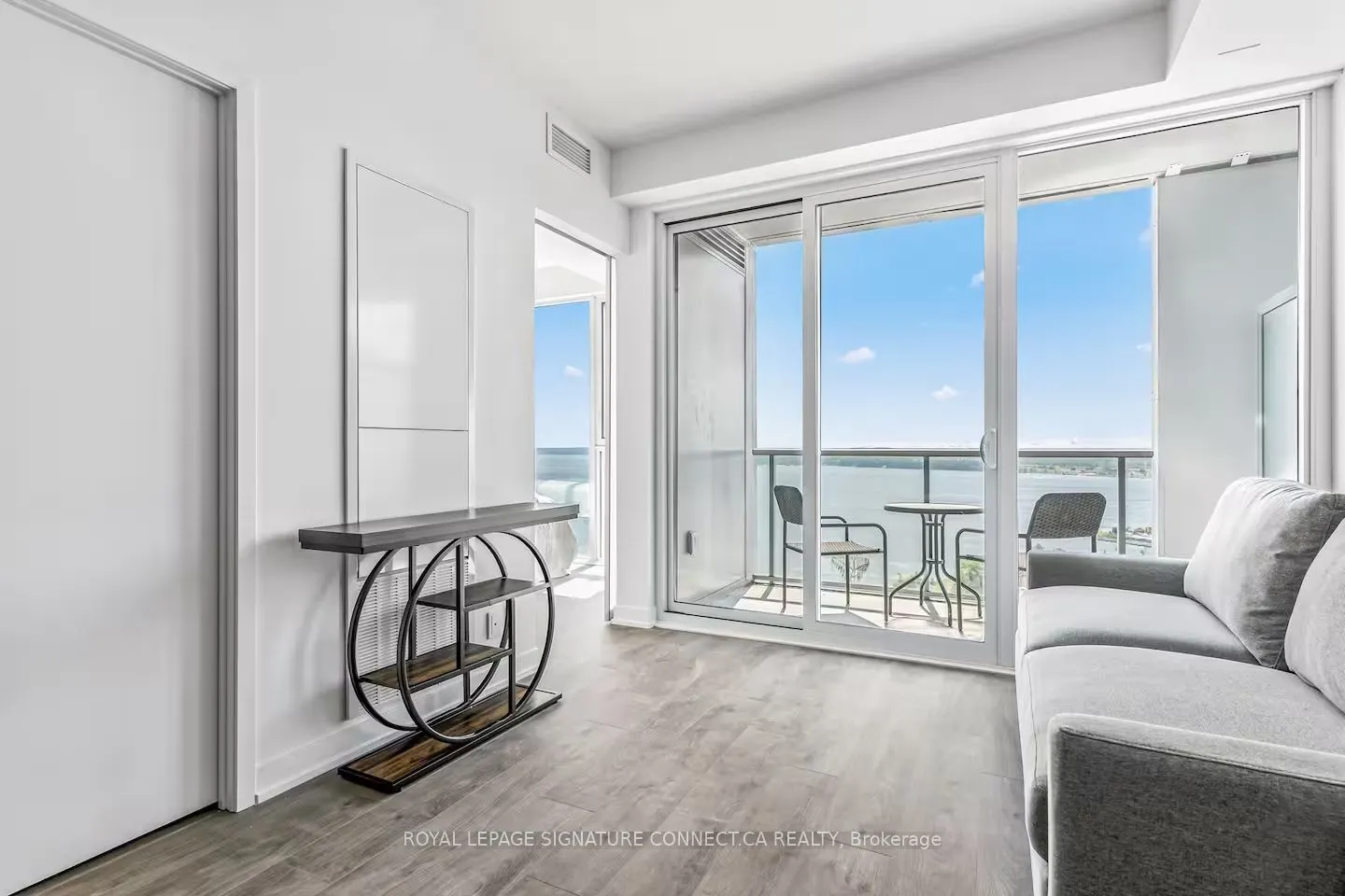 39 Mary Street, #1609