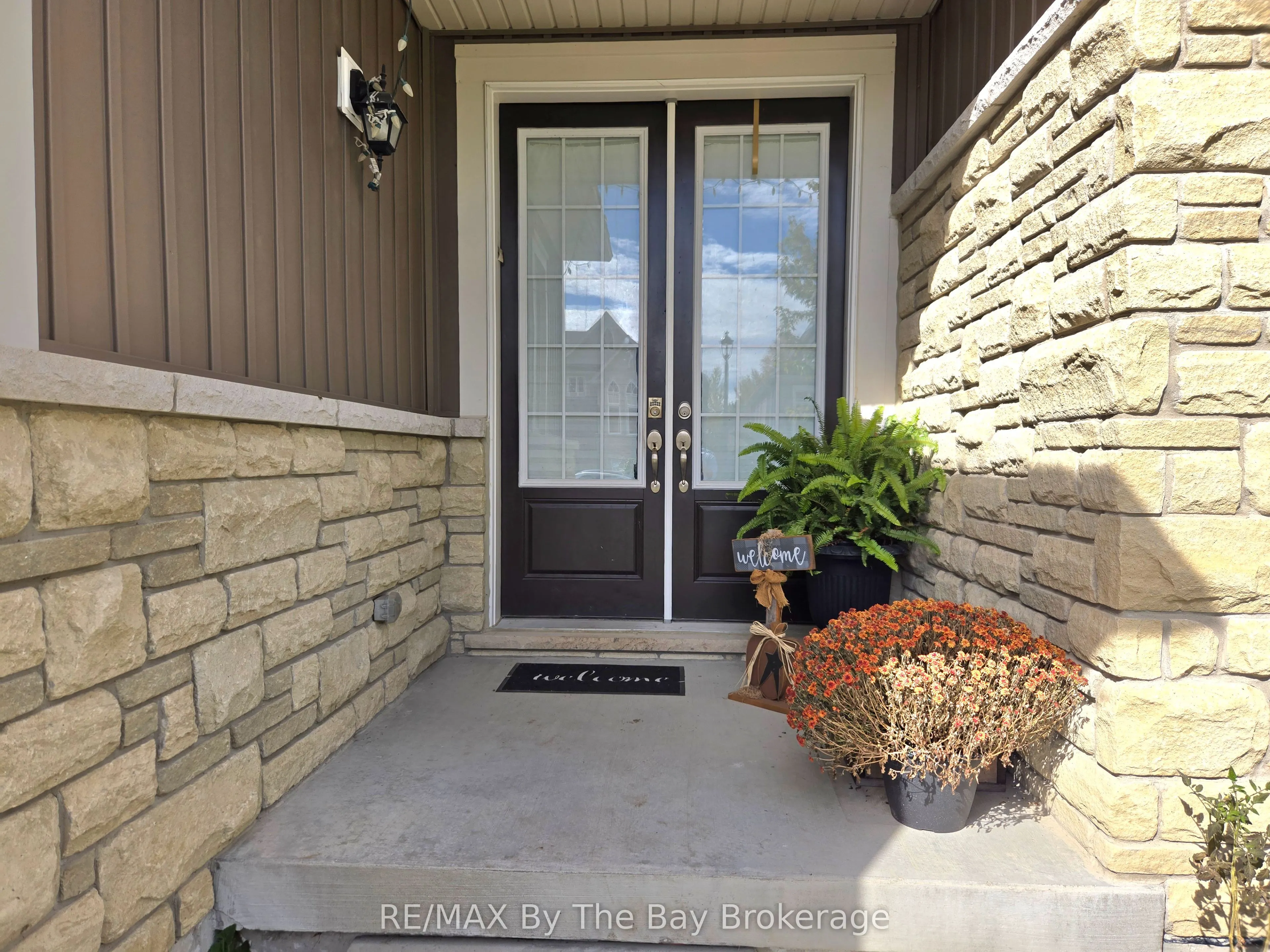 93 Allegra Drive, #Upper