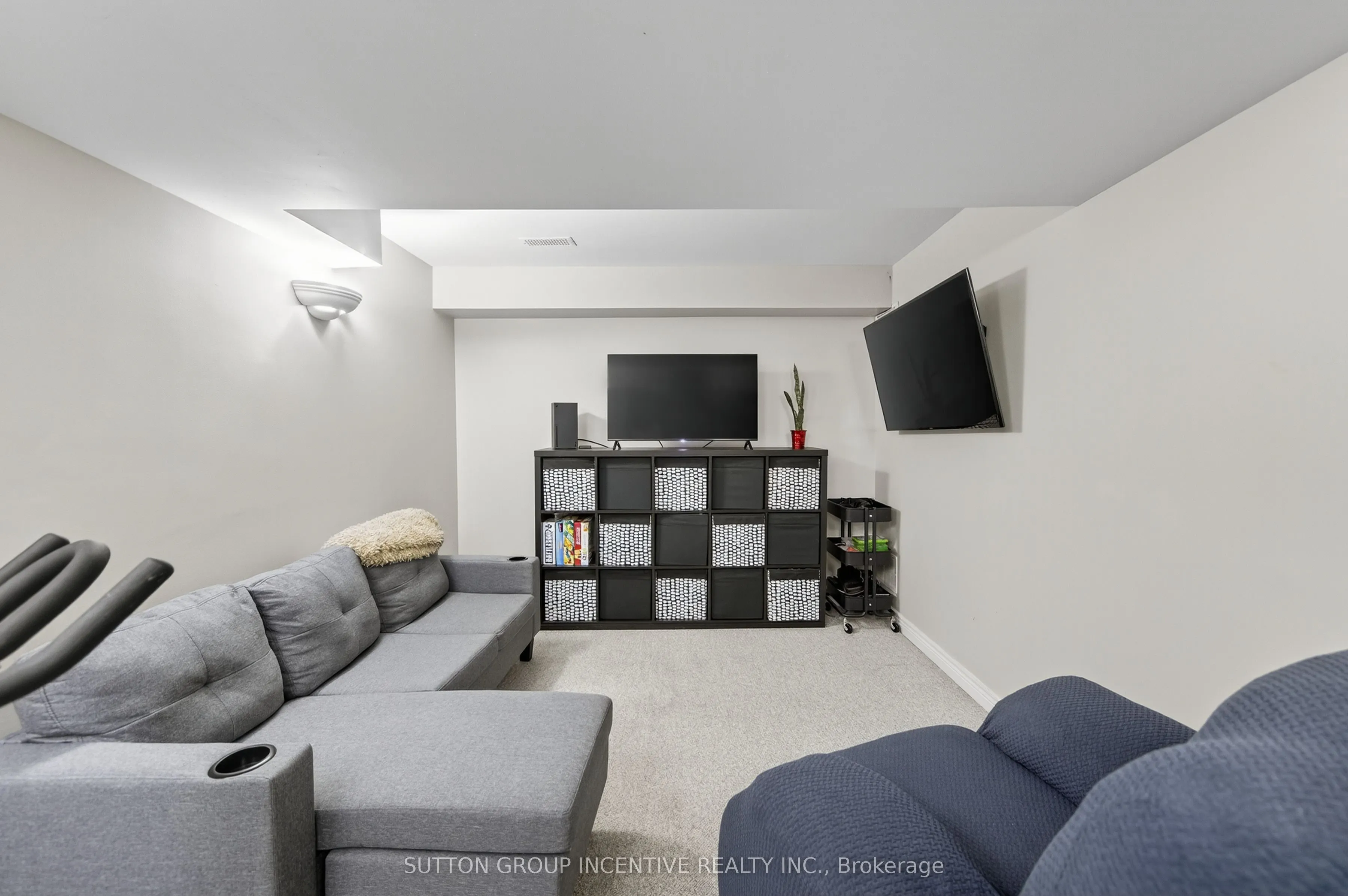 430 Mapleview Drive E, #1