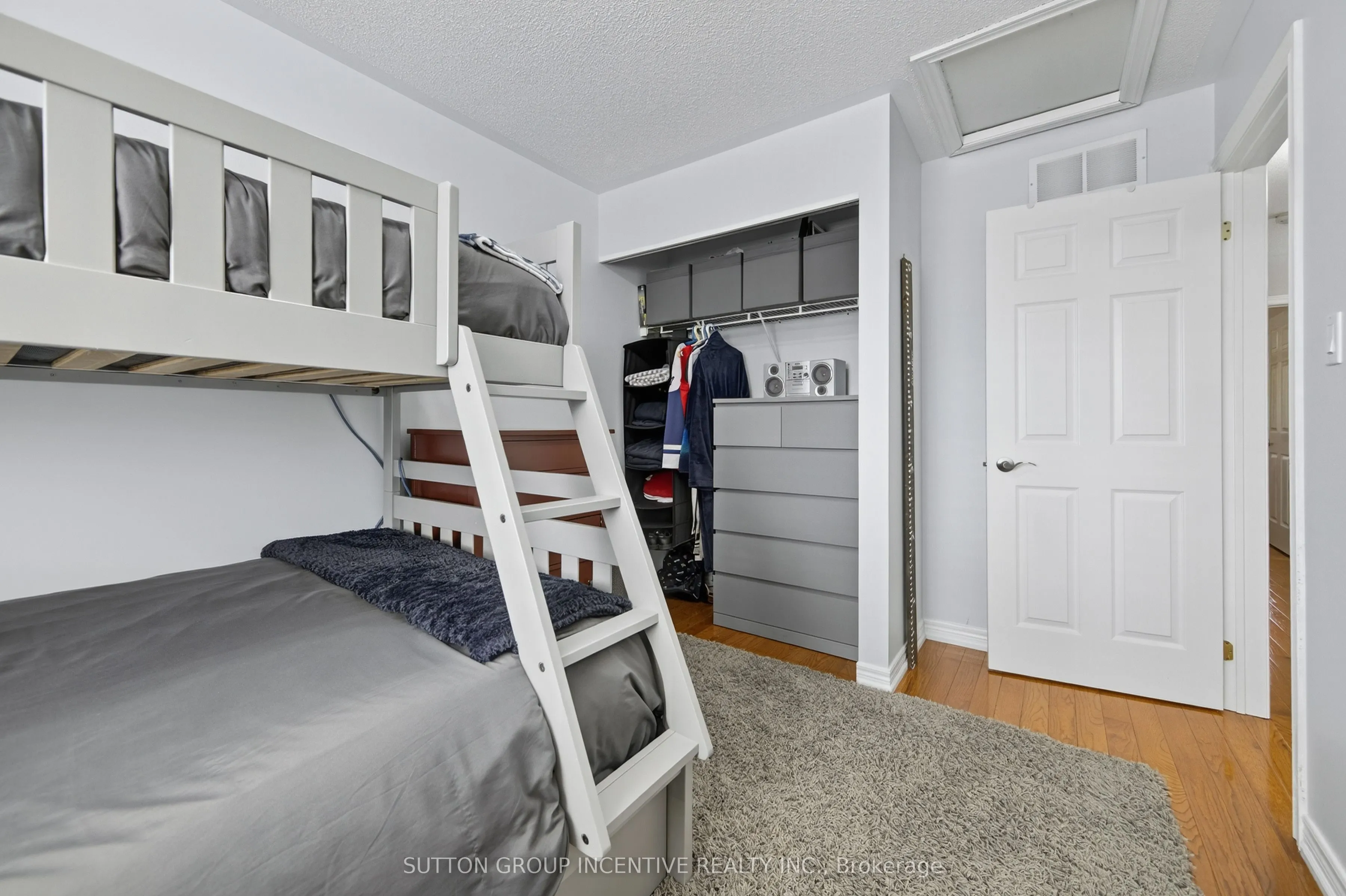 430 Mapleview Drive E, #1
