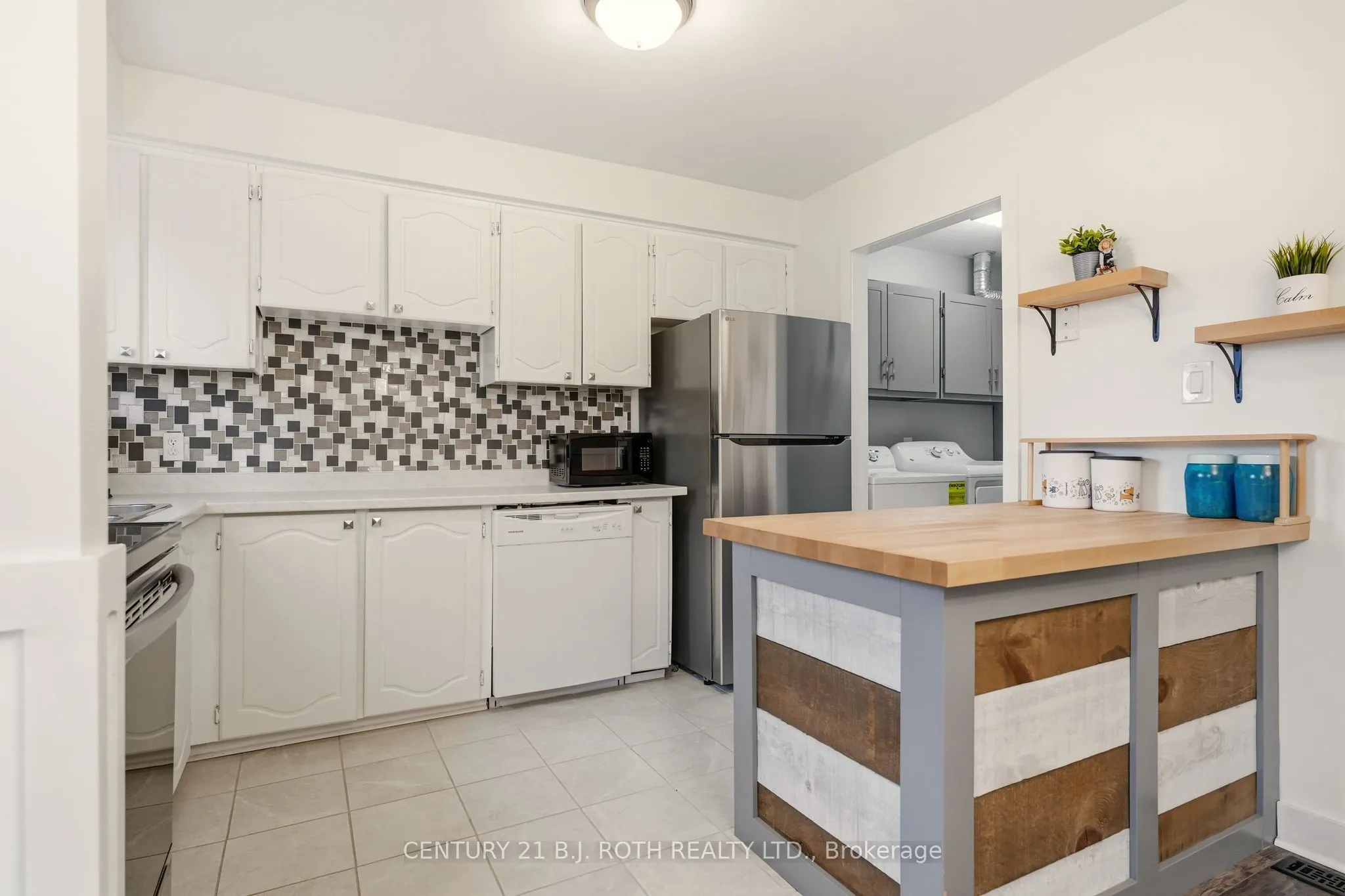 235 Steel Street, #4